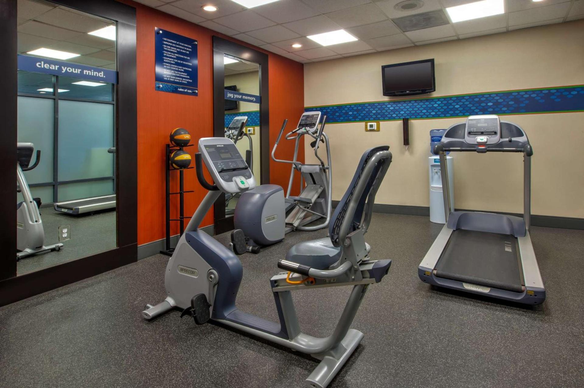 Hampton Inn College Park photo 27