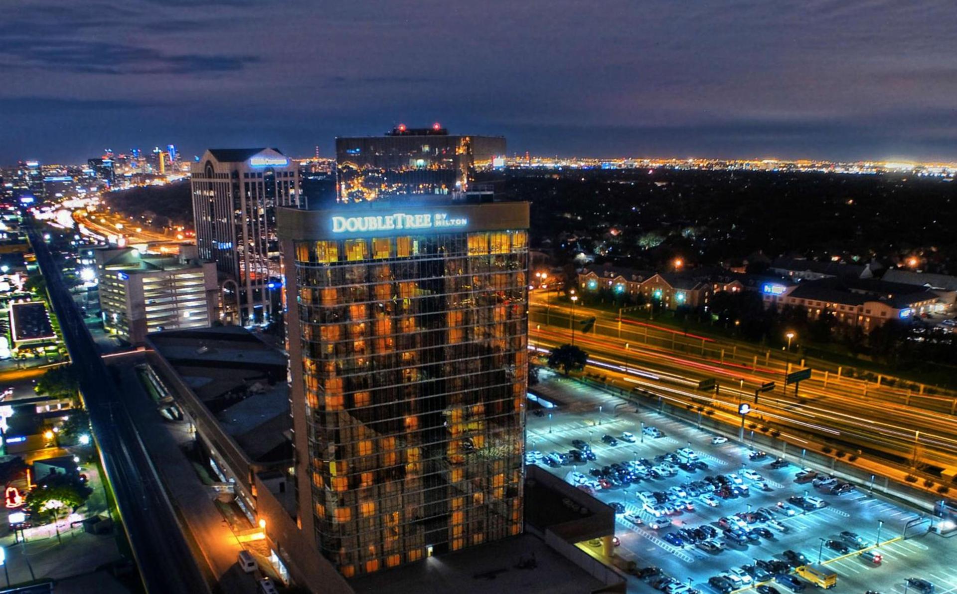 DoubleTree by Hilton Hotel Dallas Campbell Centre photo 2