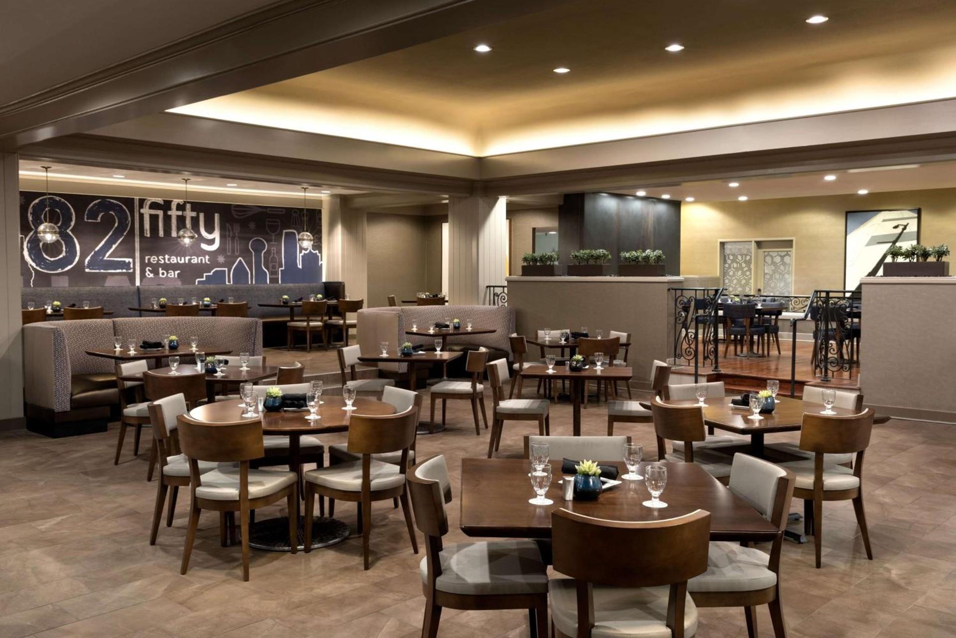 DoubleTree by Hilton Hotel Dallas Campbell Centre photo 13