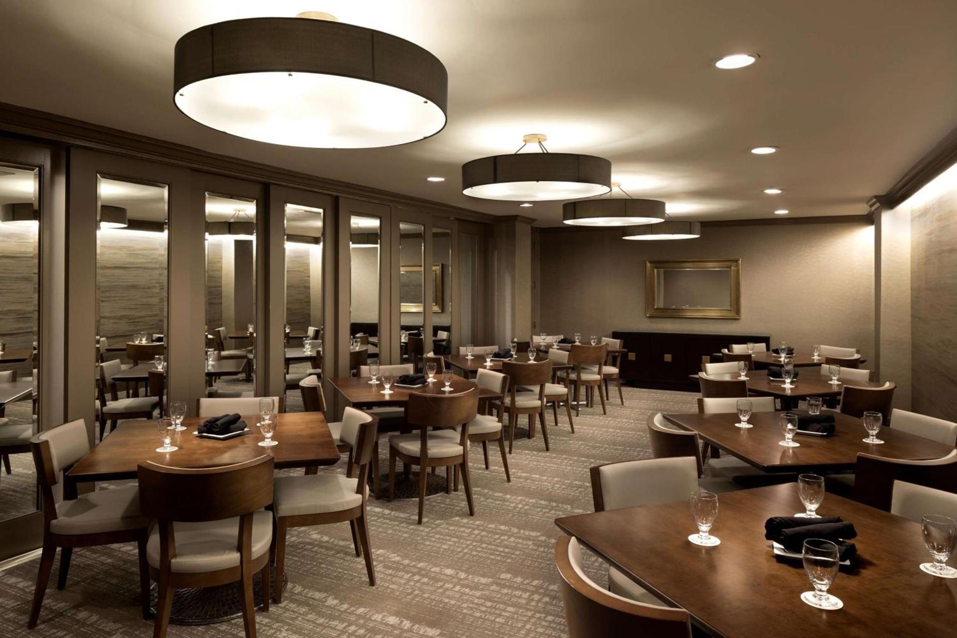 DoubleTree by Hilton Hotel Dallas Campbell Centre photo 14