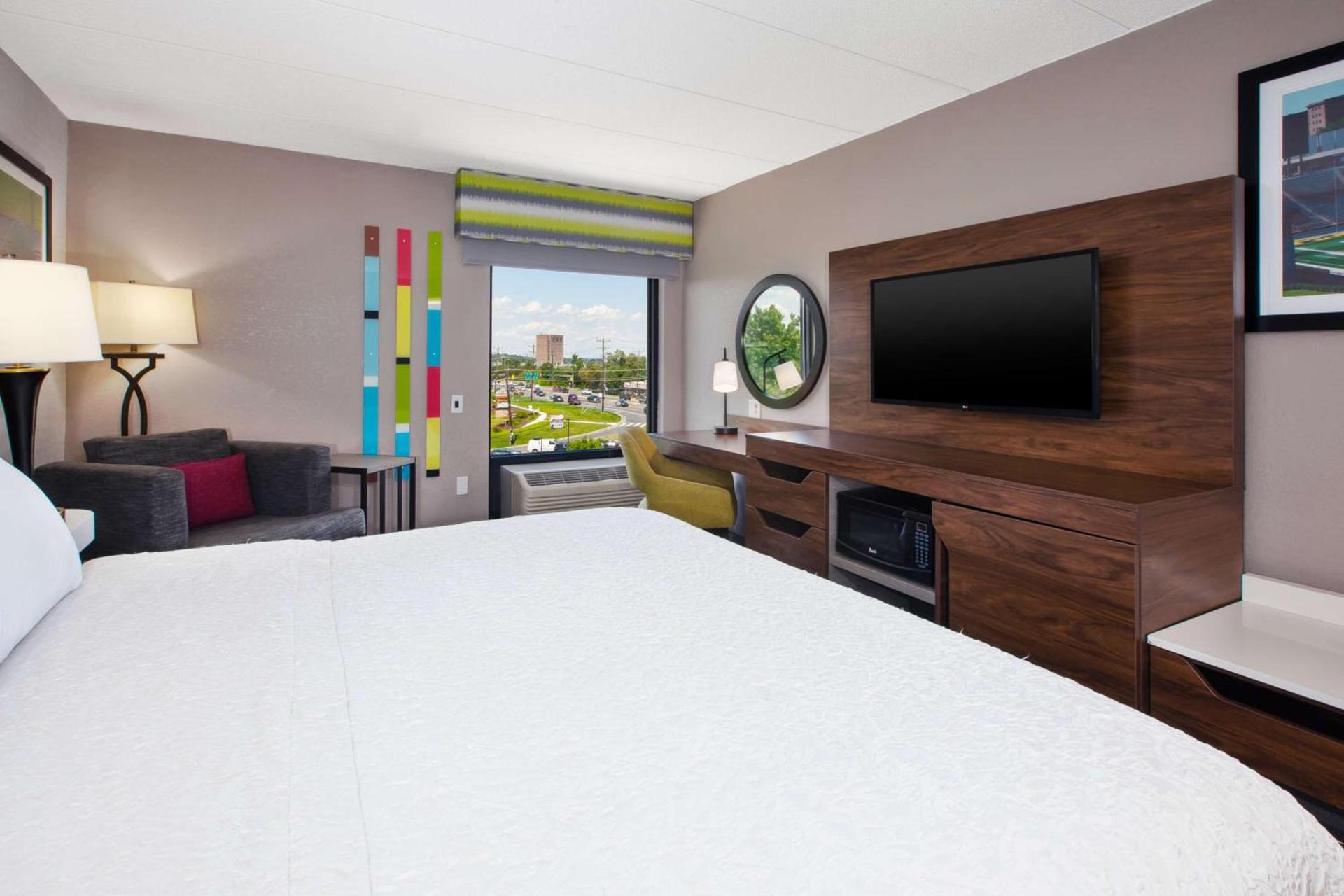 Hampton Inn College Park photo 39