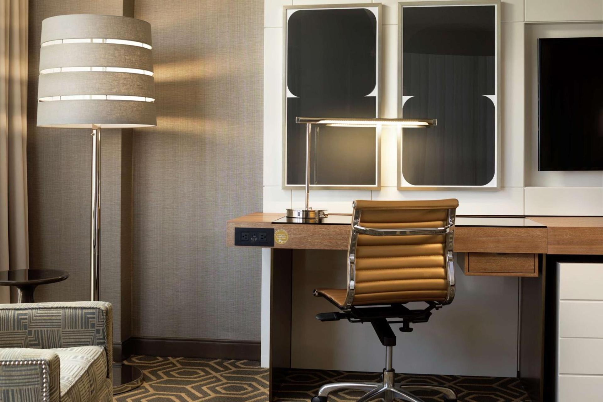 DoubleTree by Hilton Hotel Dallas Campbell Centre photo 21