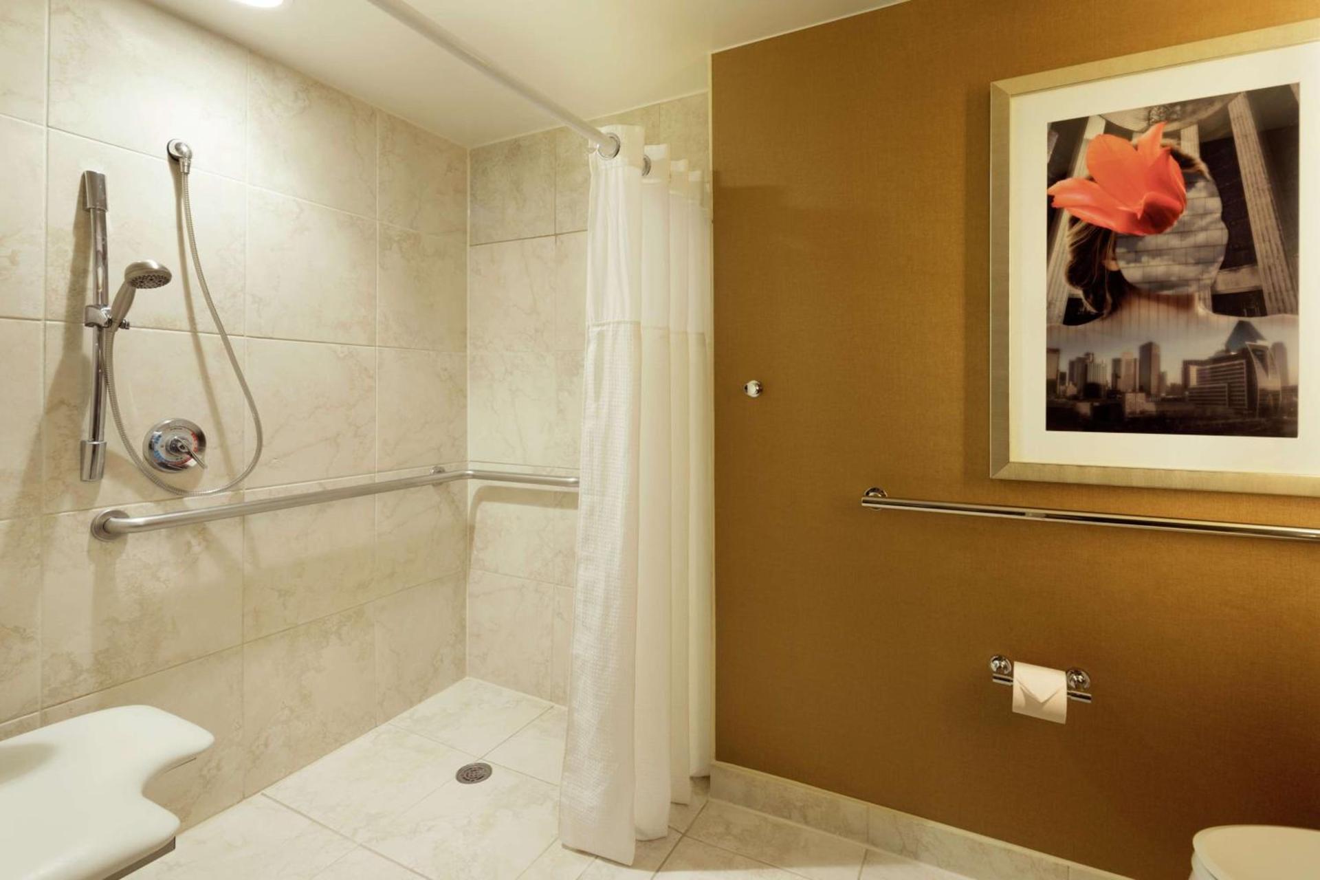 DoubleTree by Hilton Hotel Dallas Campbell Centre photo 24