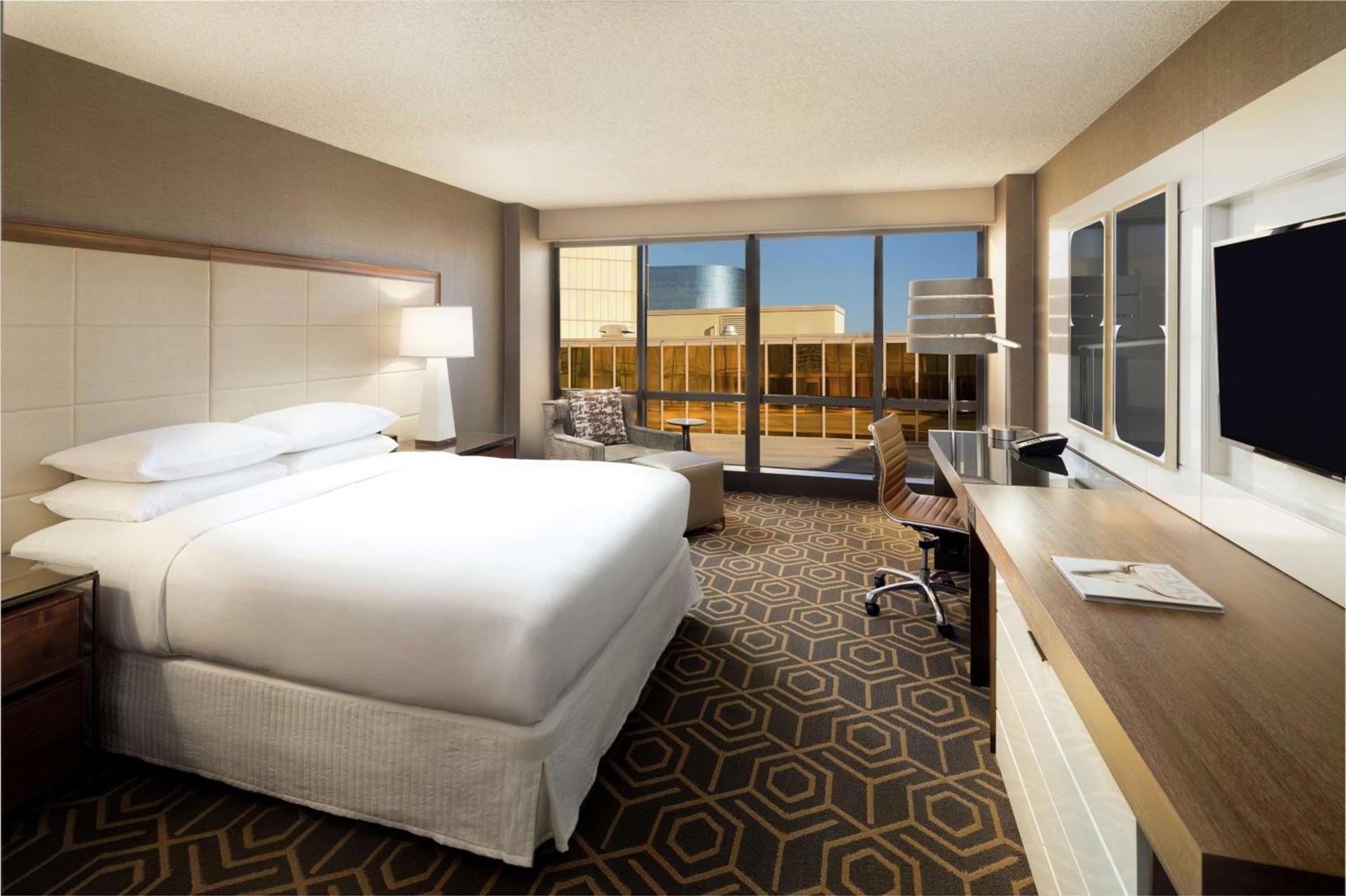DoubleTree by Hilton Hotel Dallas Campbell Centre photo 25