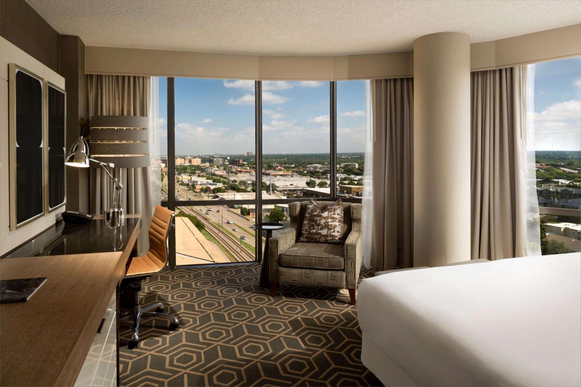 DoubleTree by Hilton Hotel Dallas Campbell Centre photo 30