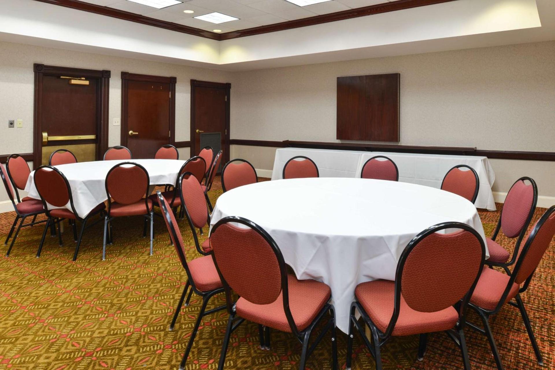 Hampton Inn College Park photo 50