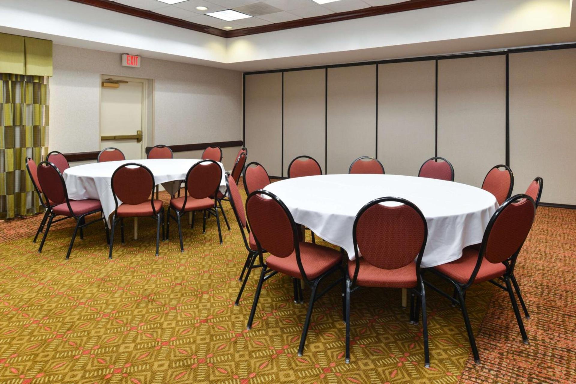Hampton Inn College Park photo 51