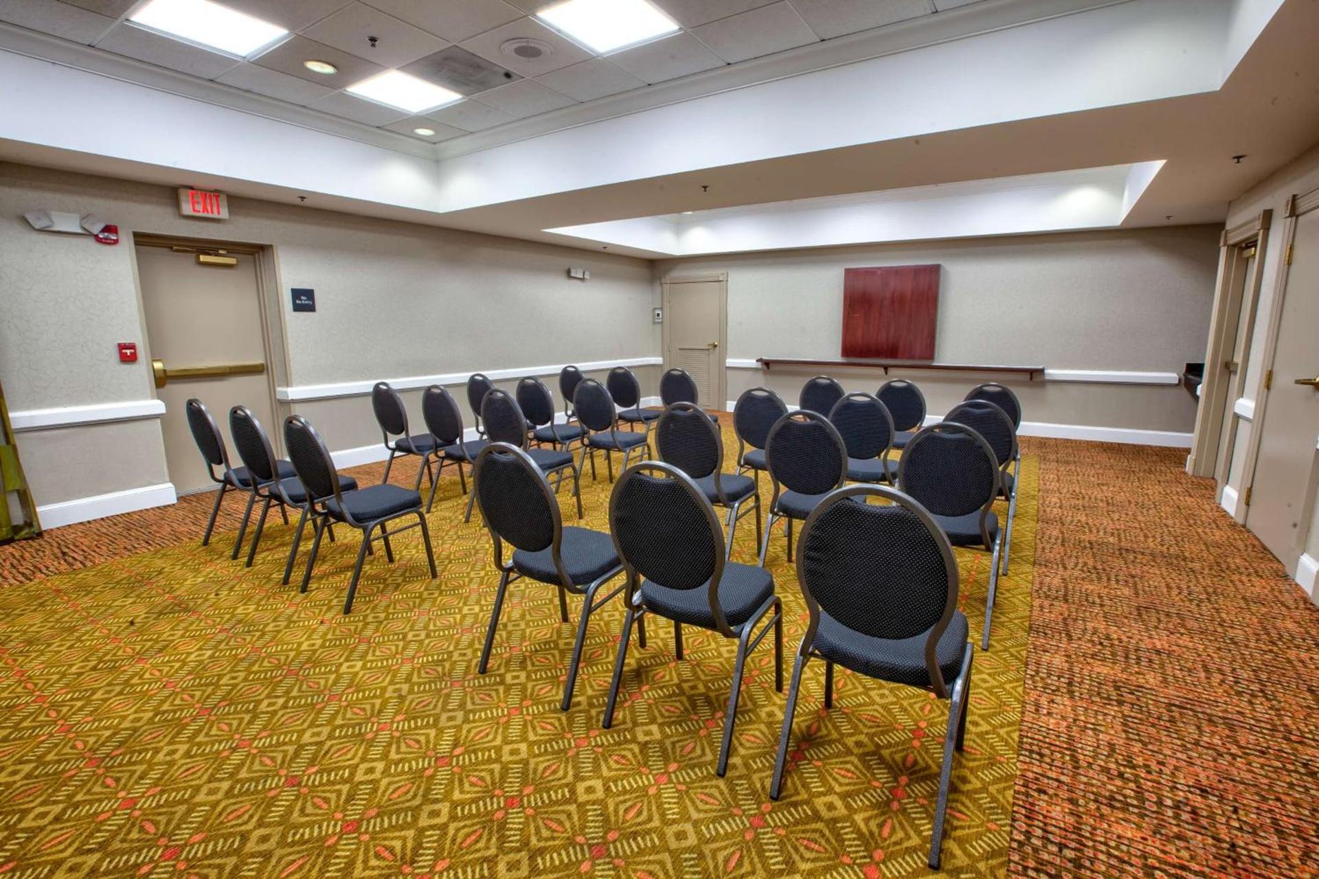 Hampton Inn College Park photo 54