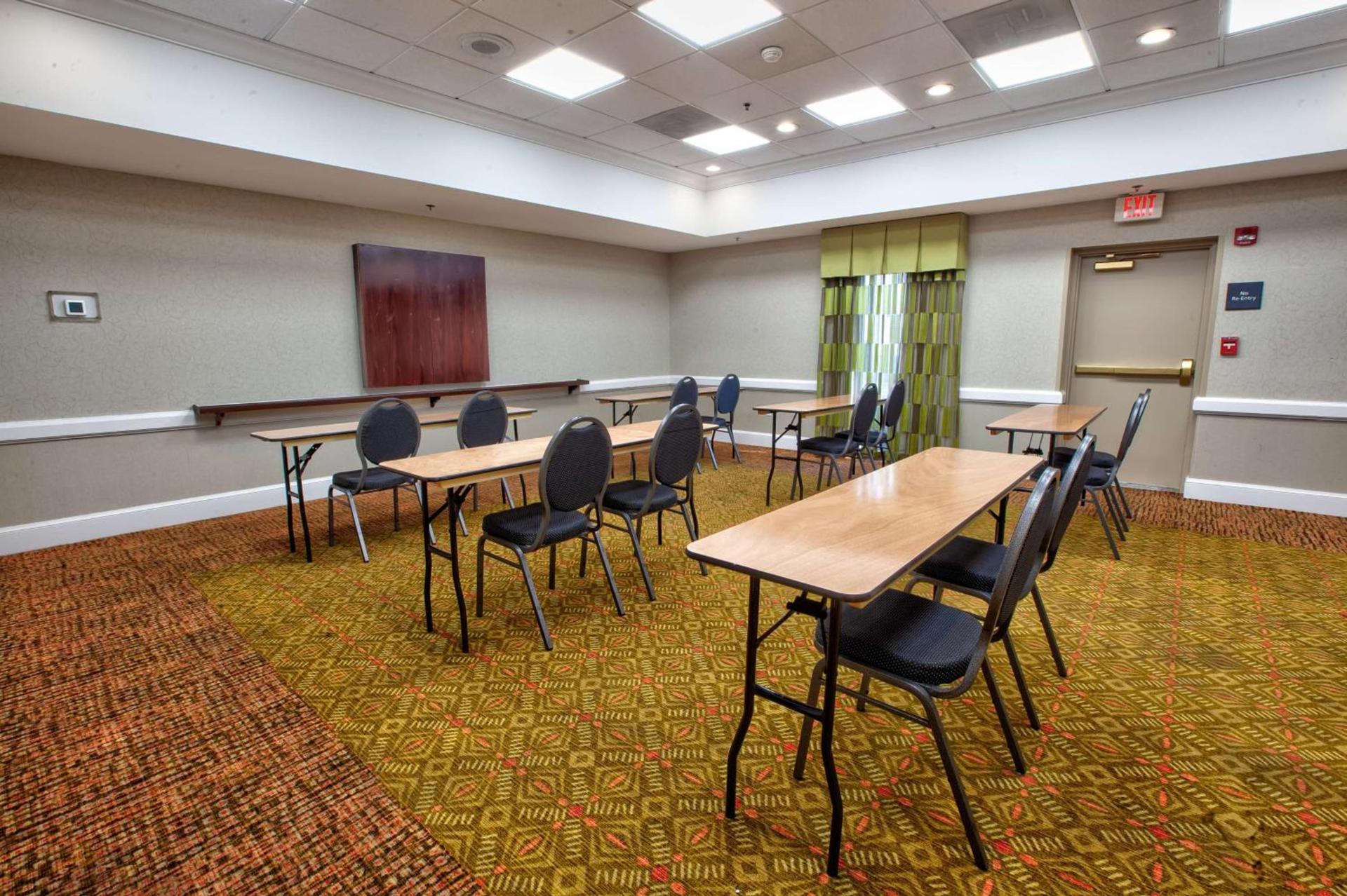 Hampton Inn College Park photo 53