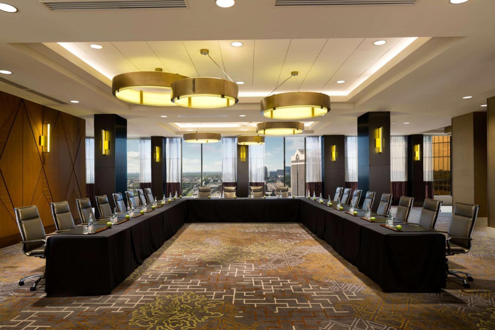 DoubleTree by Hilton Hotel Dallas Campbell Centre photo 46