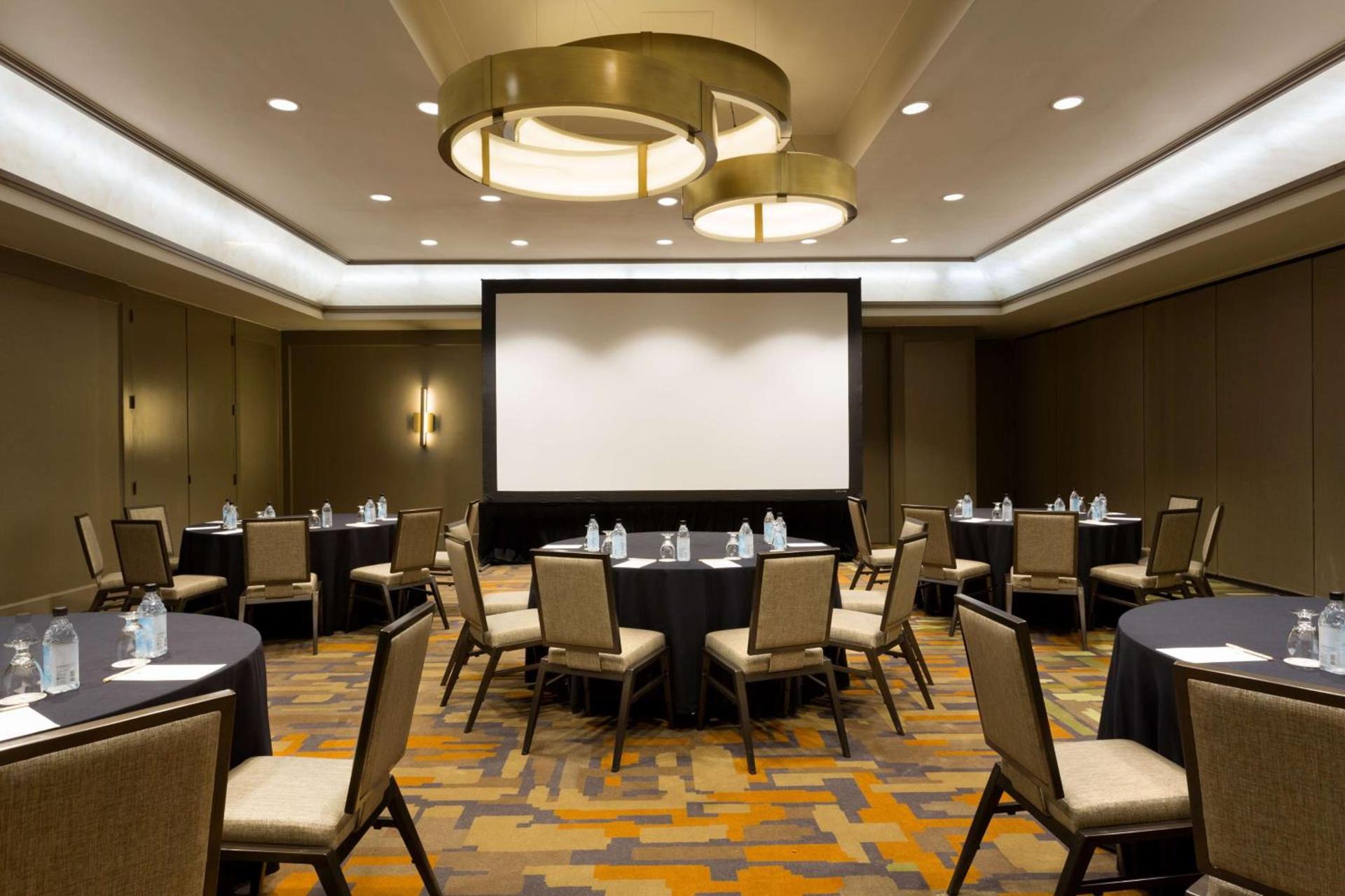 DoubleTree by Hilton Hotel Dallas Campbell Centre photo 54