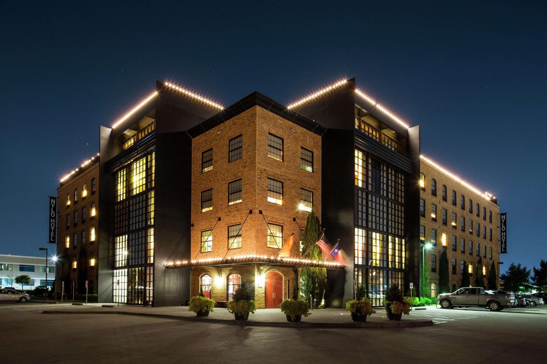 The Clara Hotel Plano, Tapestry Collection by Hilton — hotel in Plano