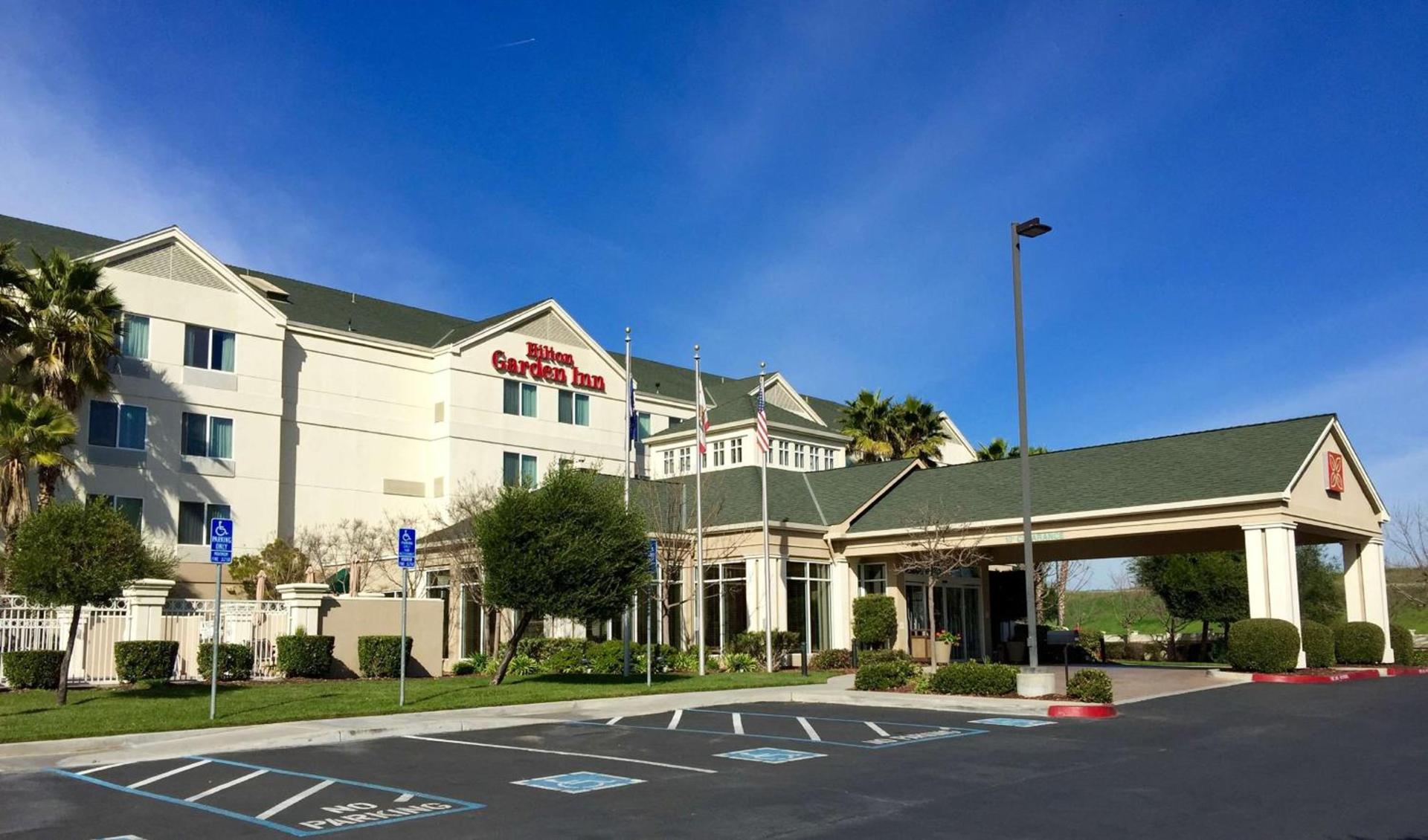 Hilton Garden Inn Gilroy photo 3