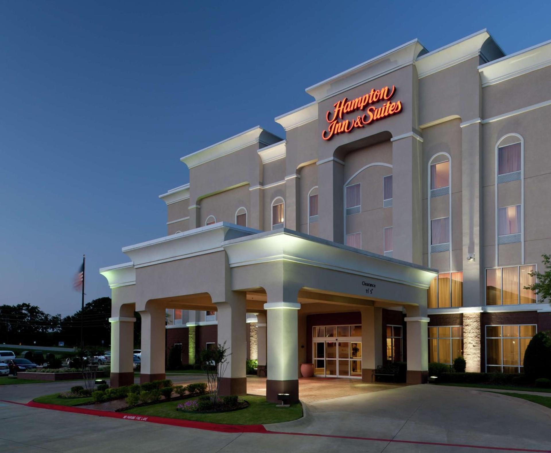 Hampton Inn & Suites Texarkana photo 2