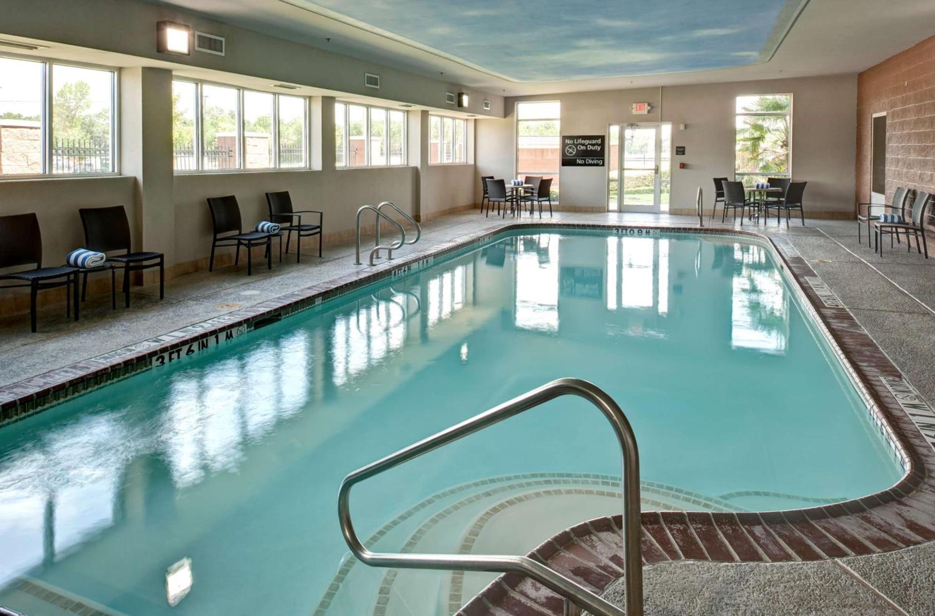 Hampton Inn & Suites Texarkana photo 7