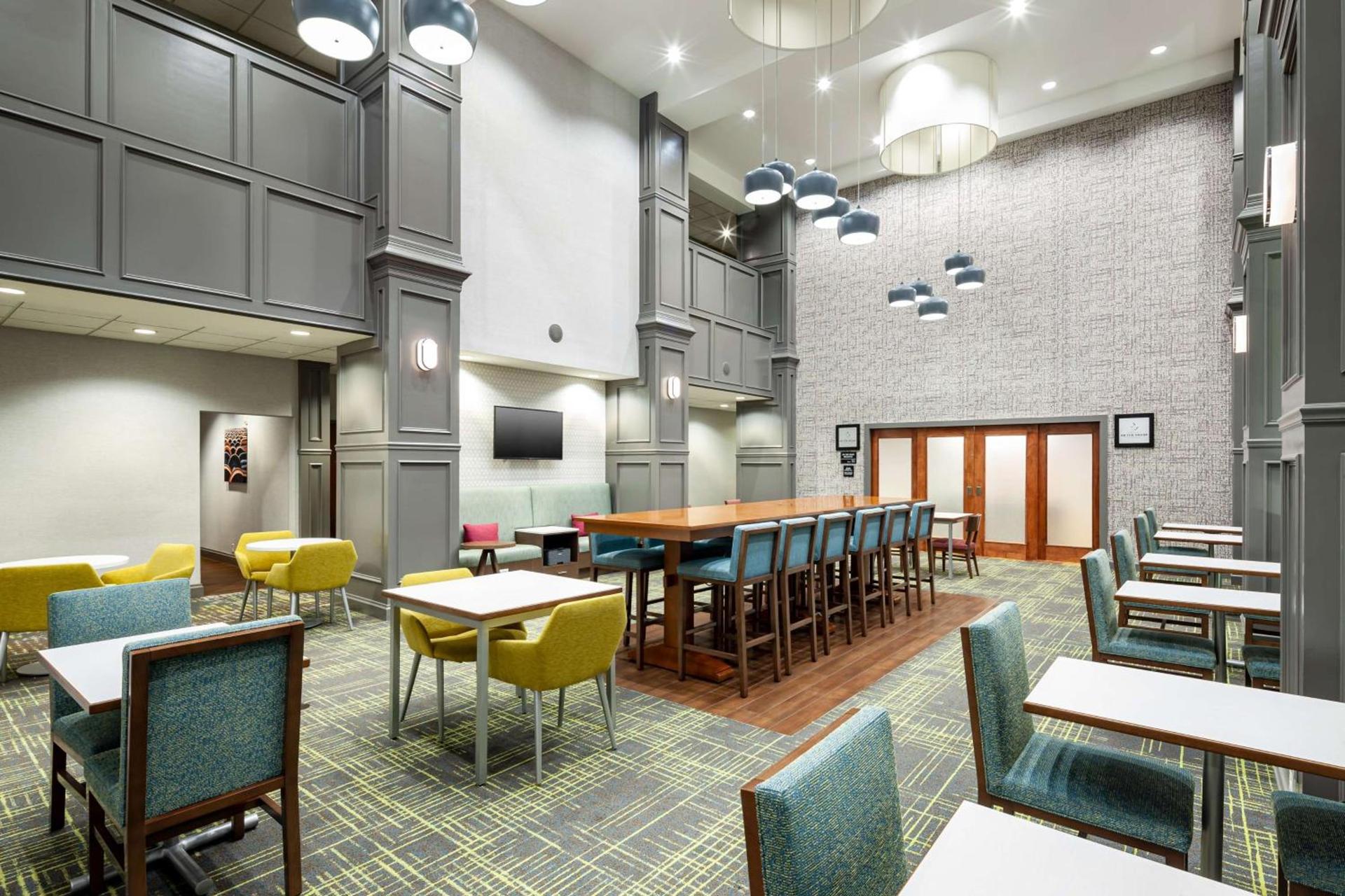 Hampton Inn & Suites Texarkana photo 11