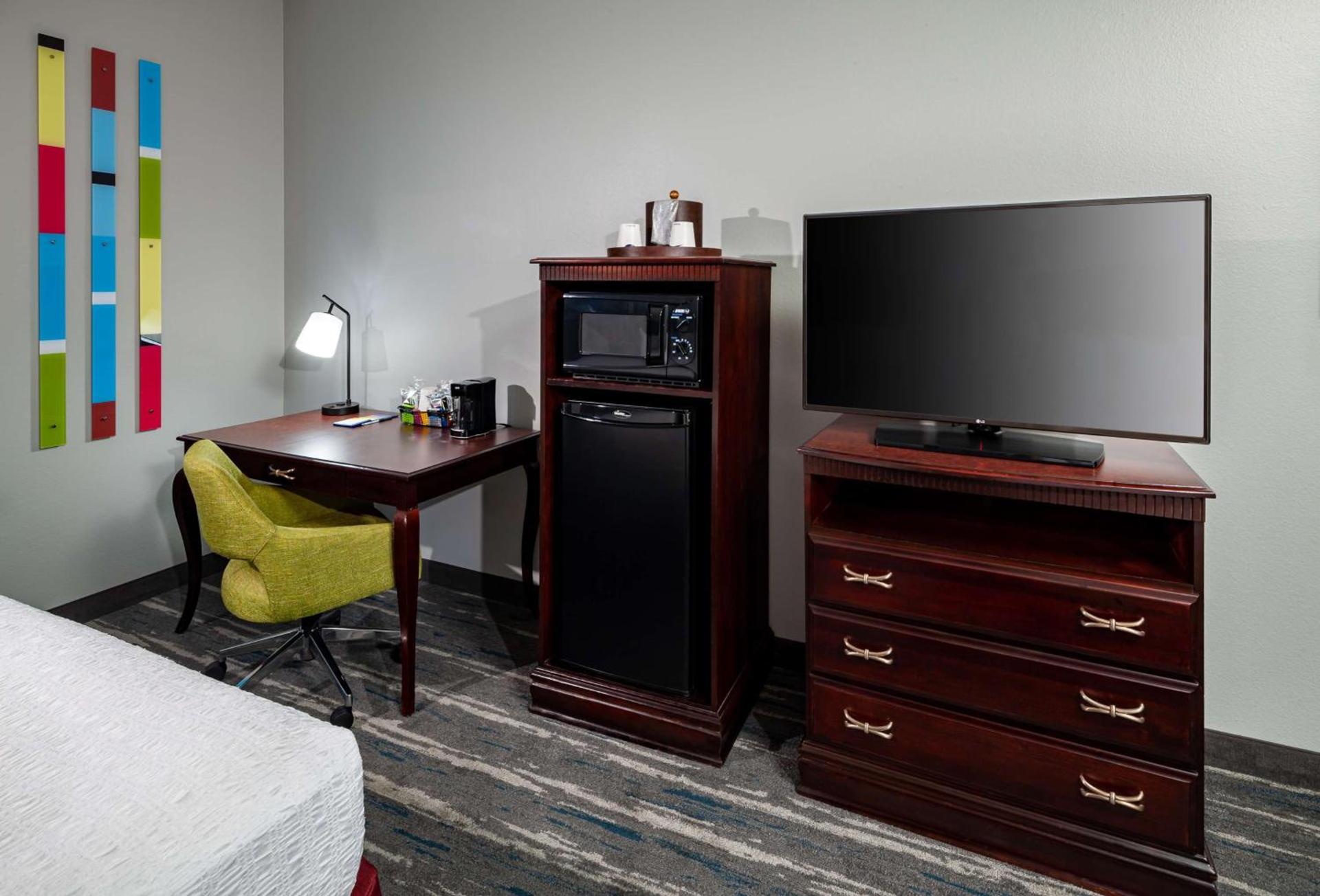 Hampton Inn & Suites Texarkana photo 15