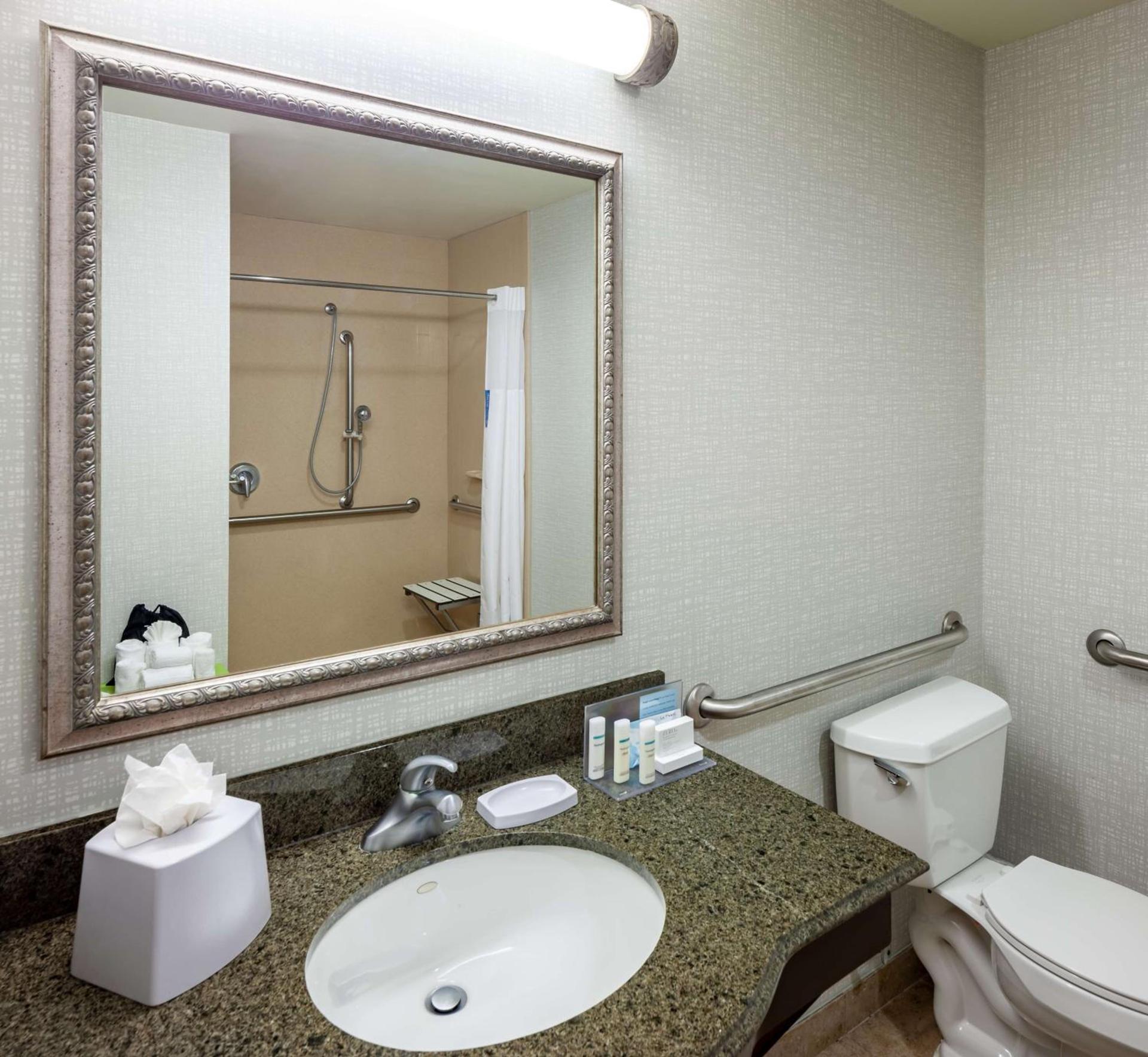 Hampton Inn & Suites Texarkana photo 18