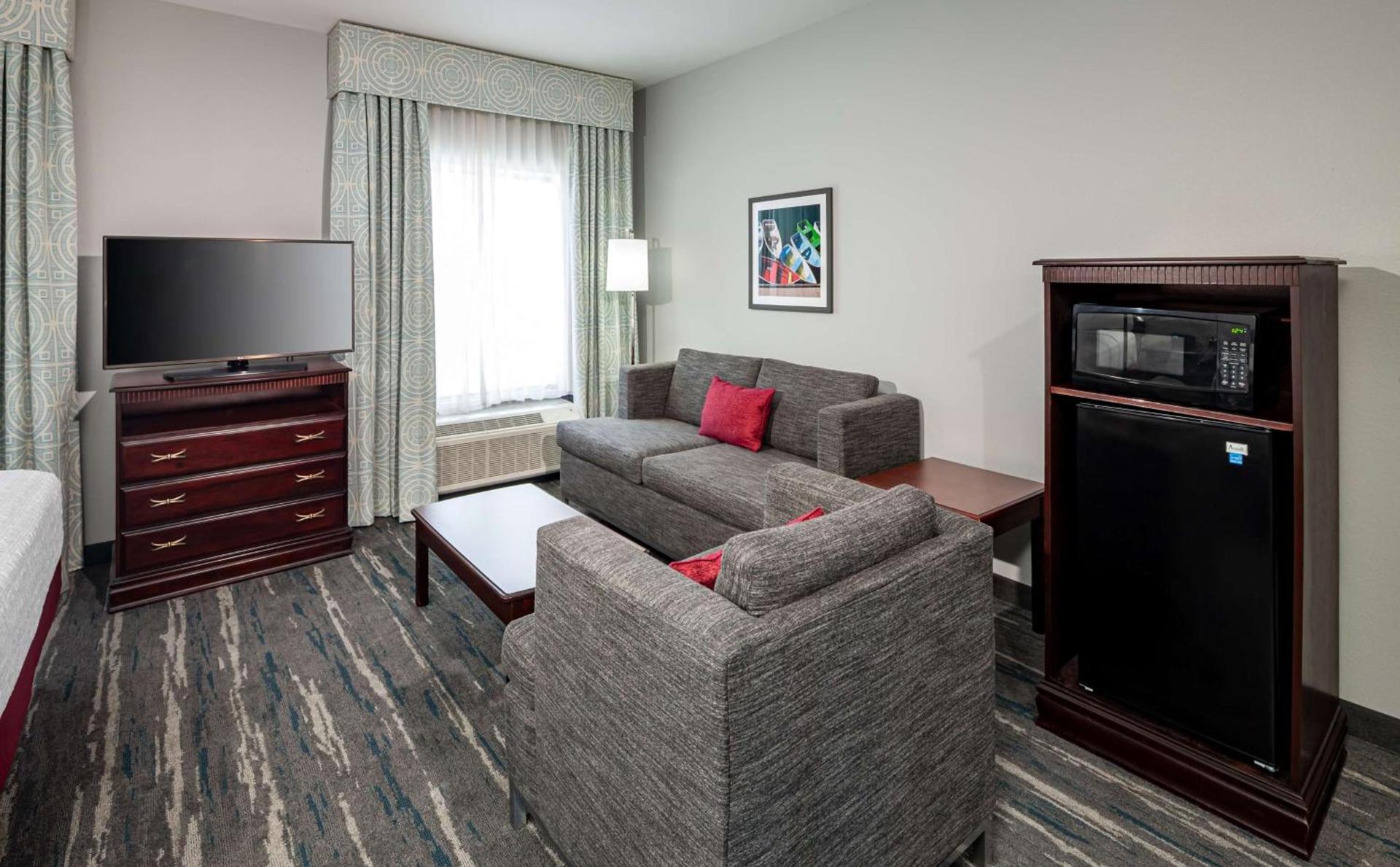 Hampton Inn & Suites Texarkana photo 20