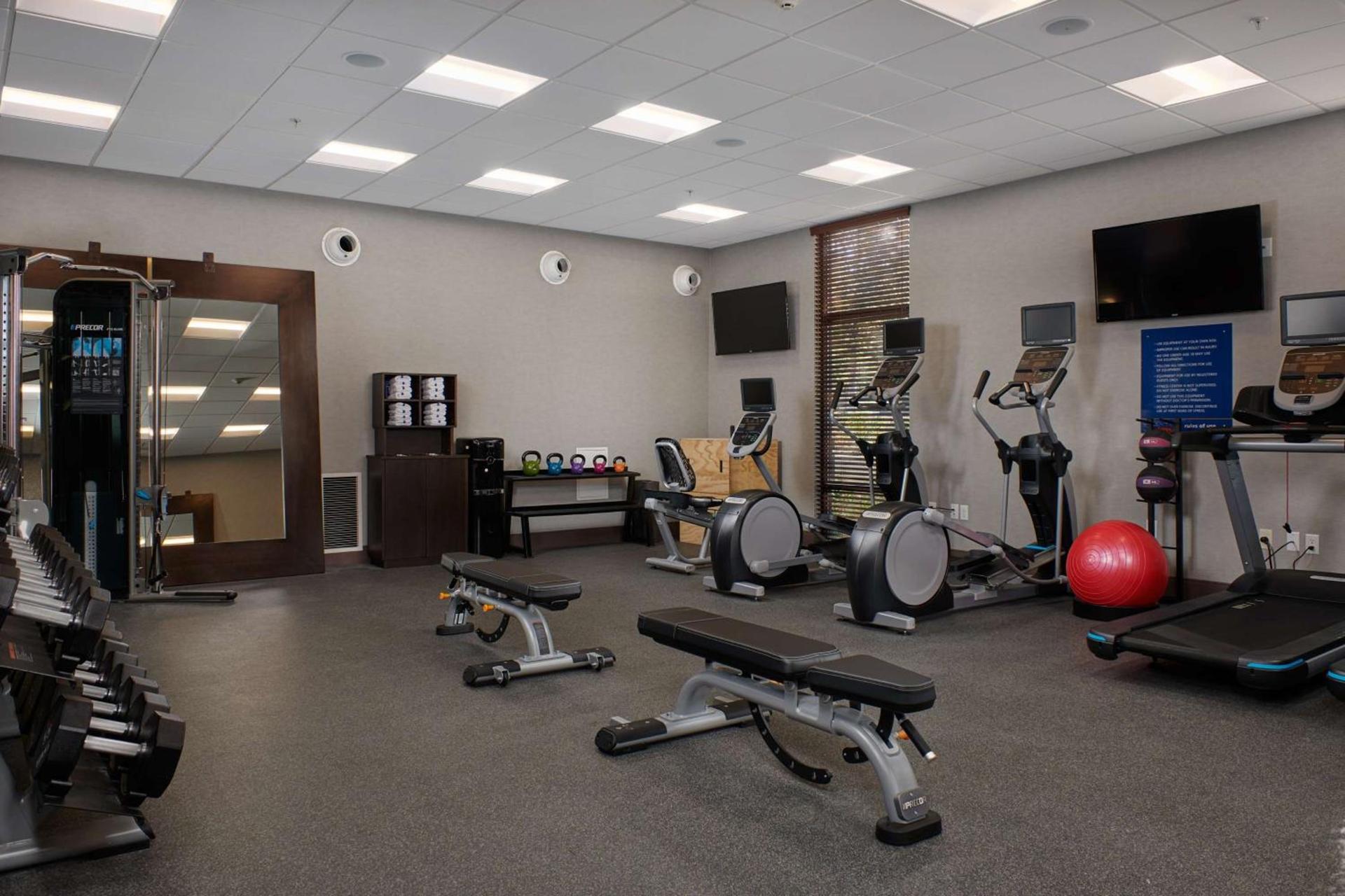 Hampton Inn Sherwood Portland photo 10
