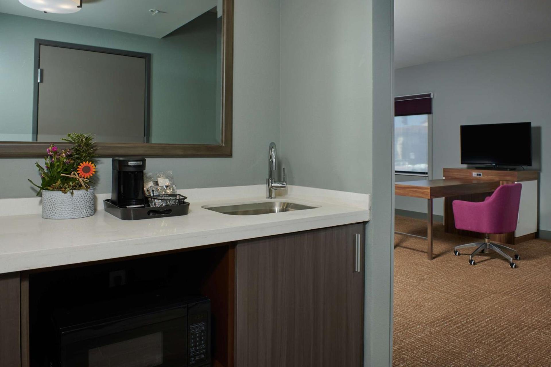 Hampton Inn Sherwood Portland photo 30