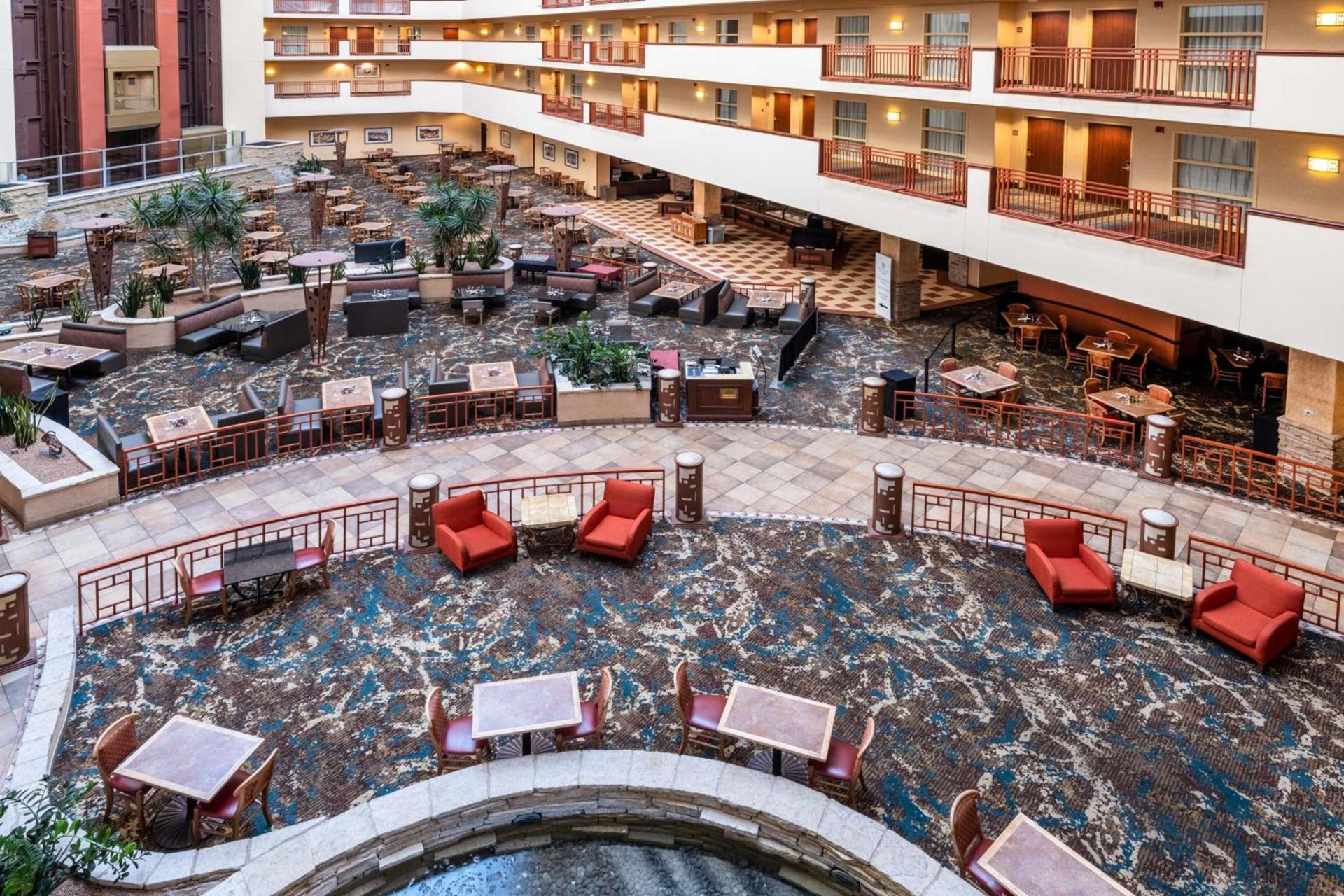 Embassy Suites by Hilton Albuquerque photo 2