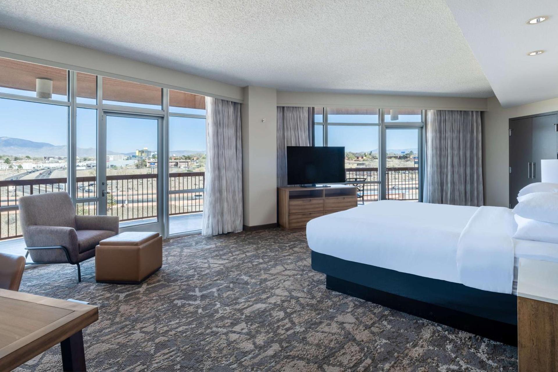 Embassy Suites by Hilton Albuquerque photo 15