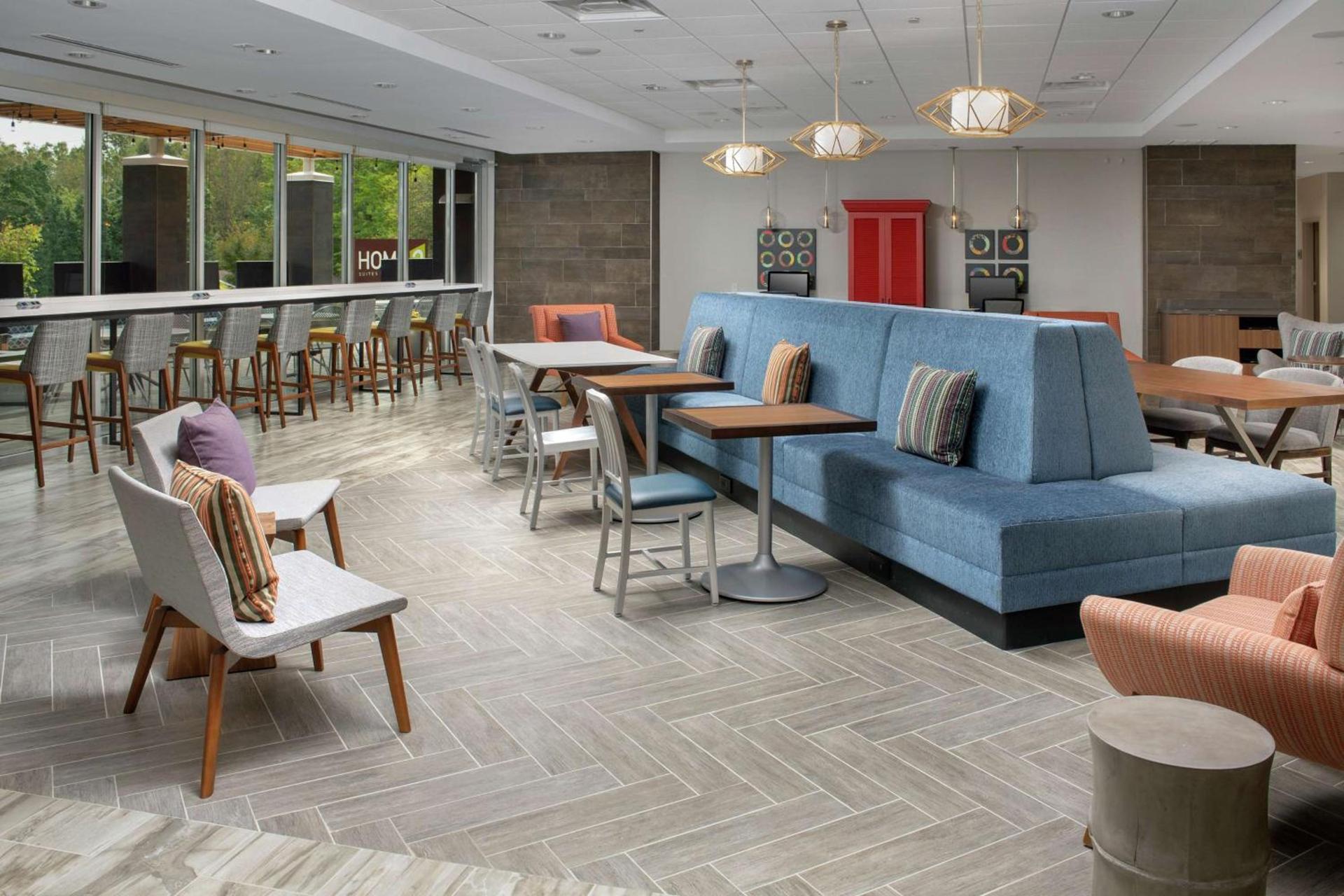 Home2 Suites By Hilton Charlottesville Downtown photo 4