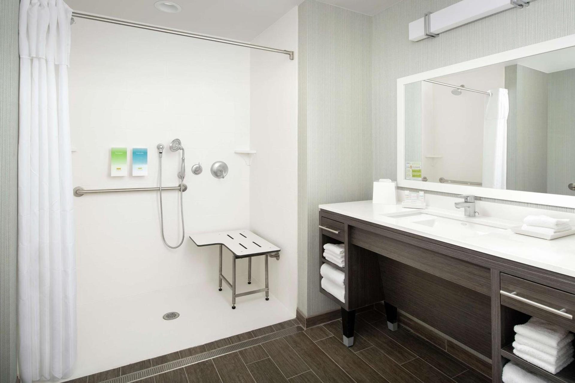 Home2 Suites By Hilton Charlottesville Downtown photo 19