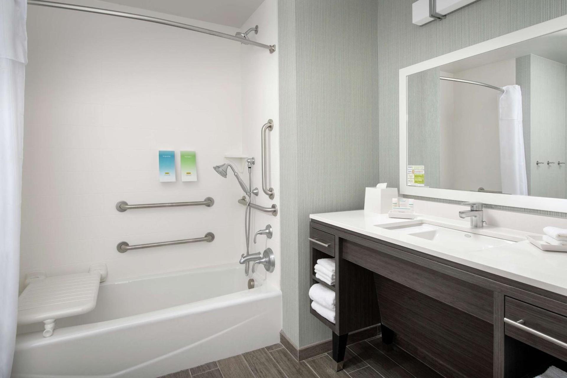 Home2 Suites By Hilton Charlottesville Downtown photo 18