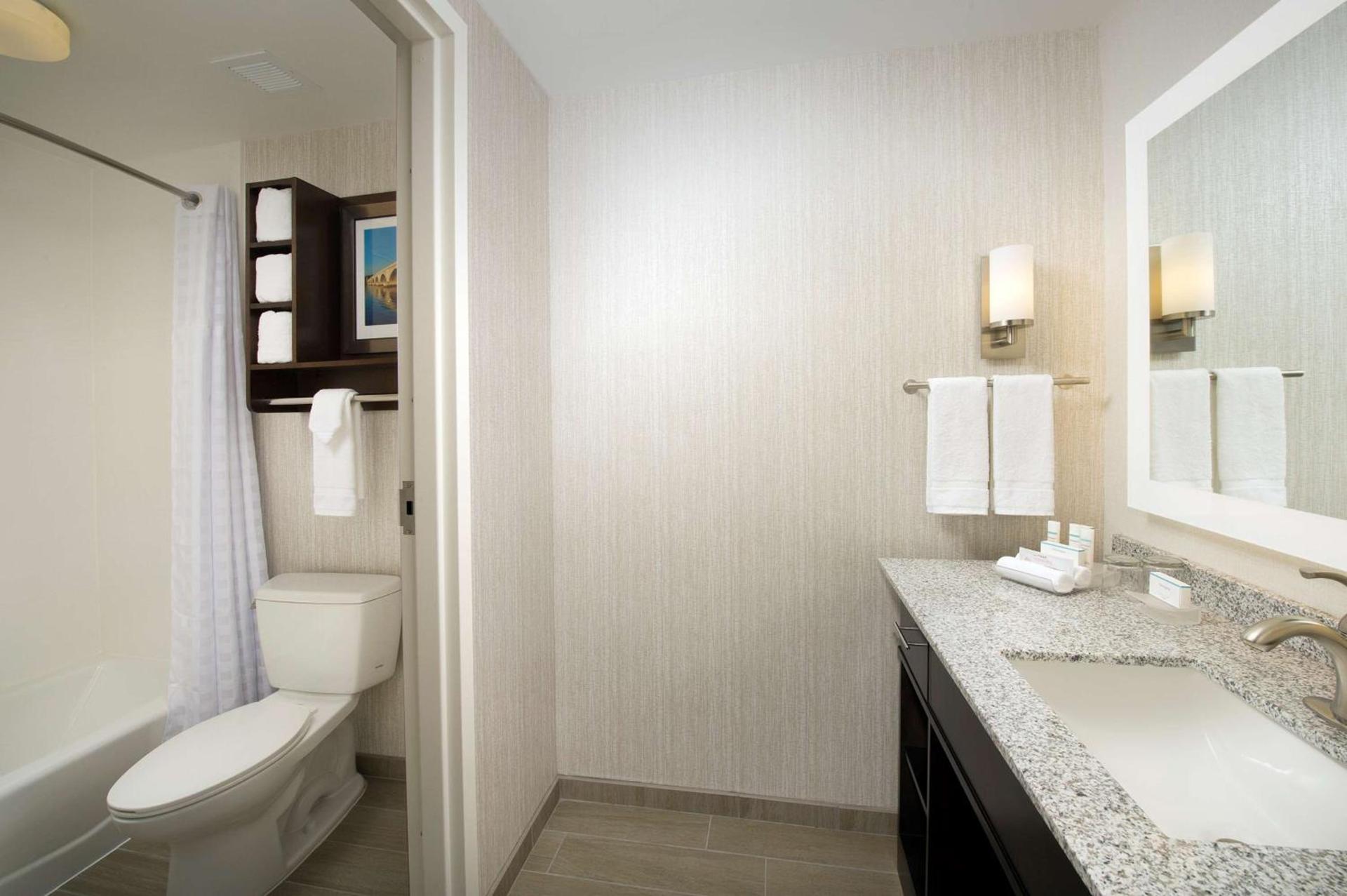 Homewood Suites by Hilton Washington DC NoMa Union Station photo 25