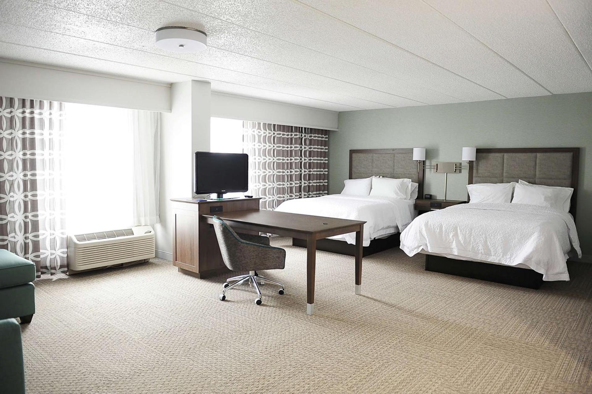 DoubleTree by Hilton Dulles Airport-Sterling photo 30