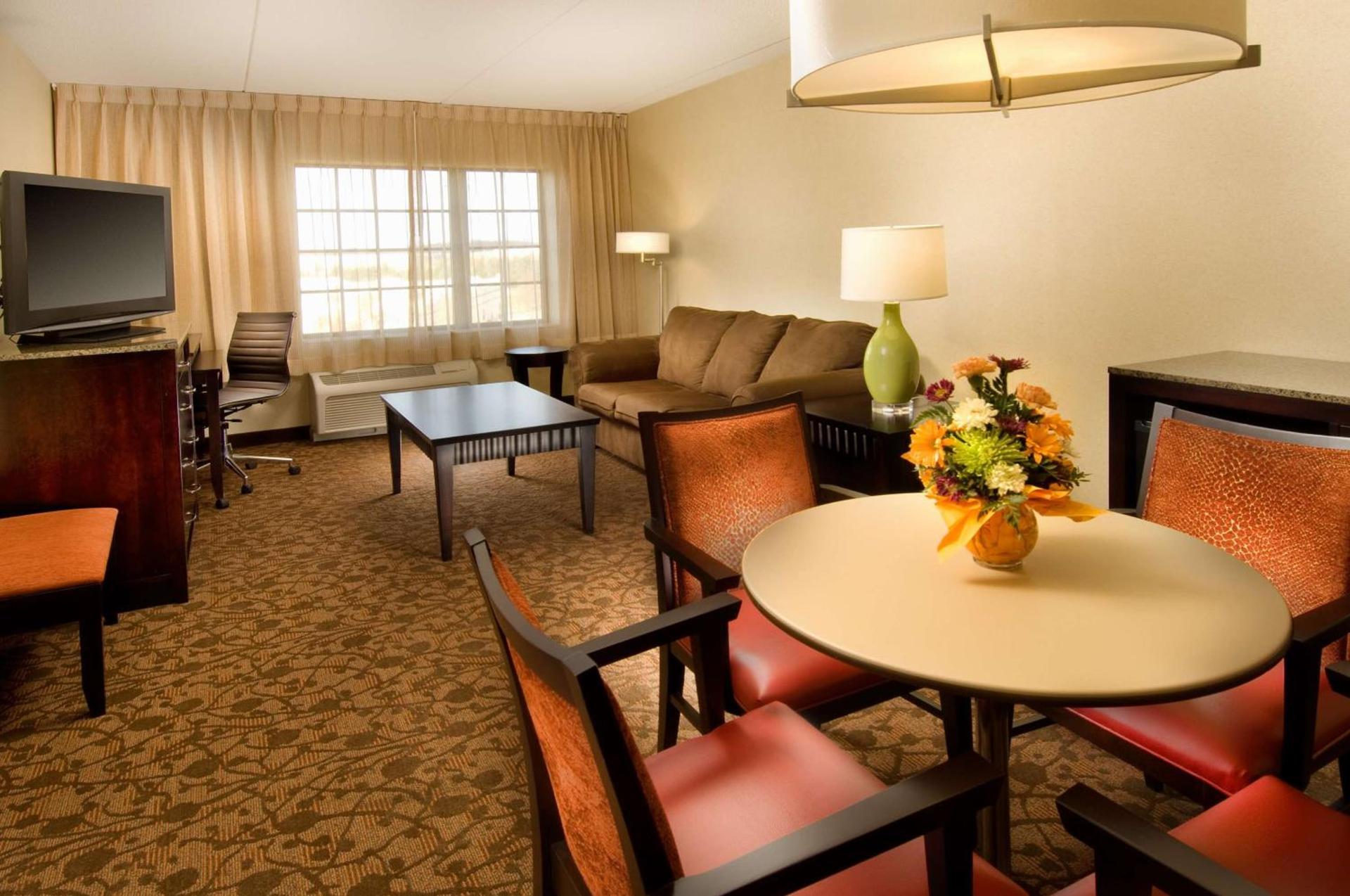 DoubleTree by Hilton Dulles Airport-Sterling photo 57
