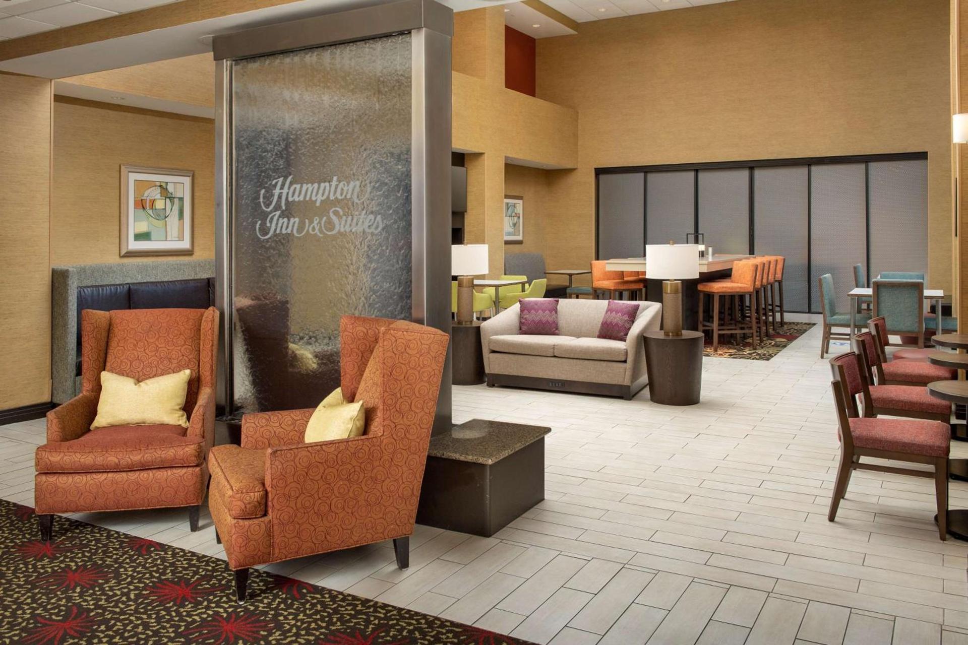 Hampton Inn & Suites Lakeland-South Polk Parkway photo 3