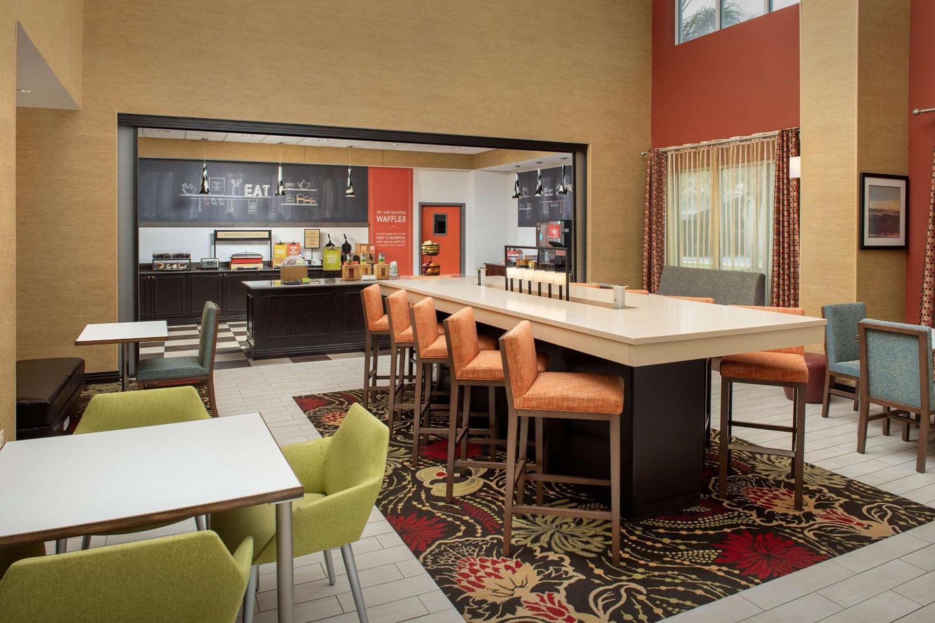 Hampton Inn & Suites Lakeland-South Polk Parkway photo 5