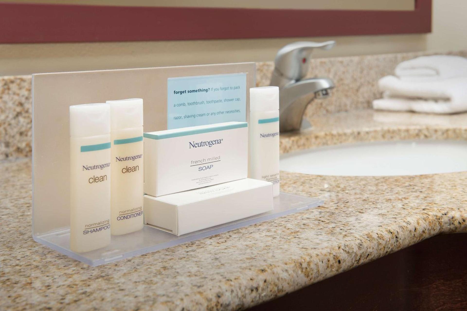 Hampton Inn & Suites Lakeland-South Polk Parkway photo 17