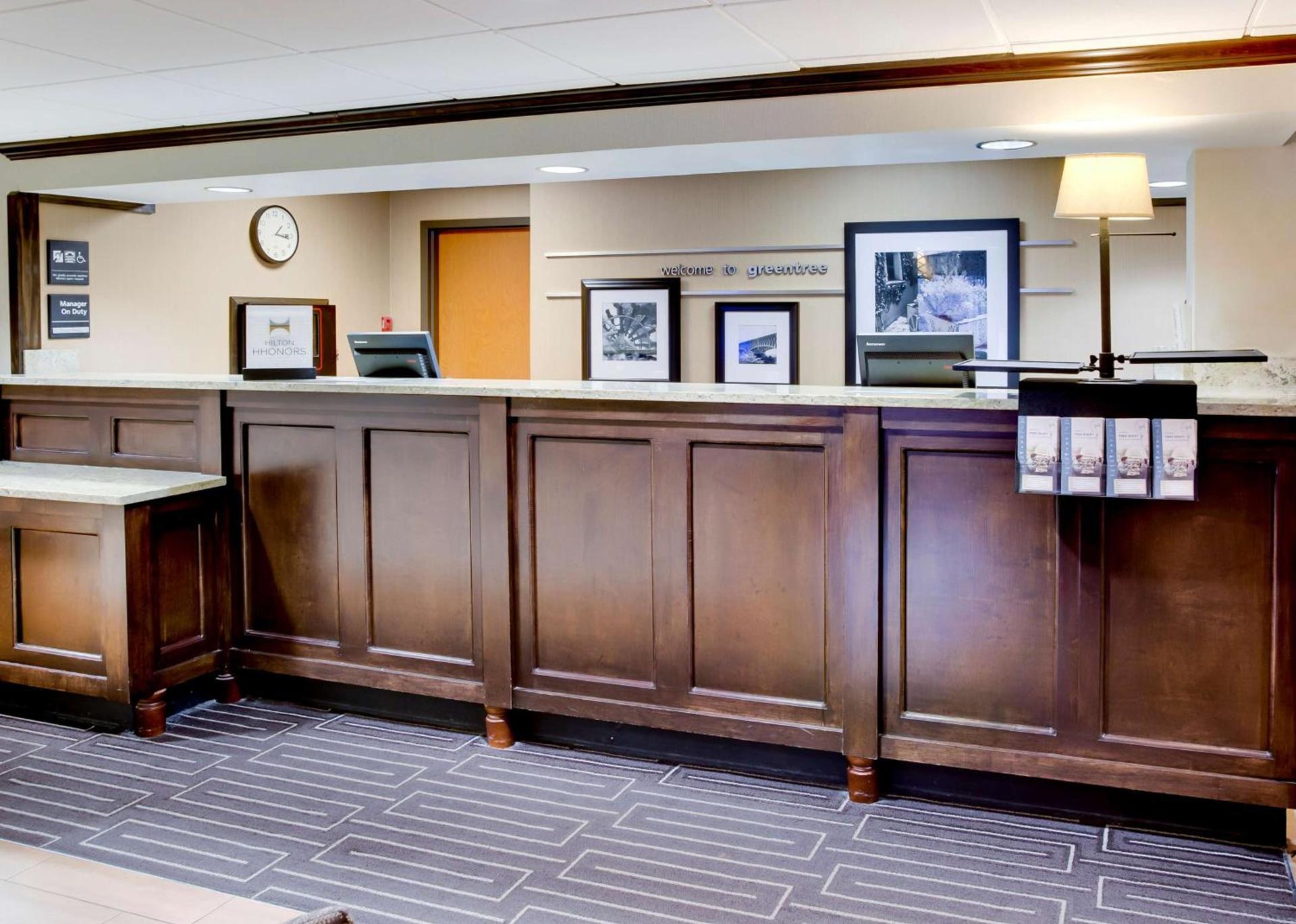 Hampton Inn Pittsburgh Greentree photo 4