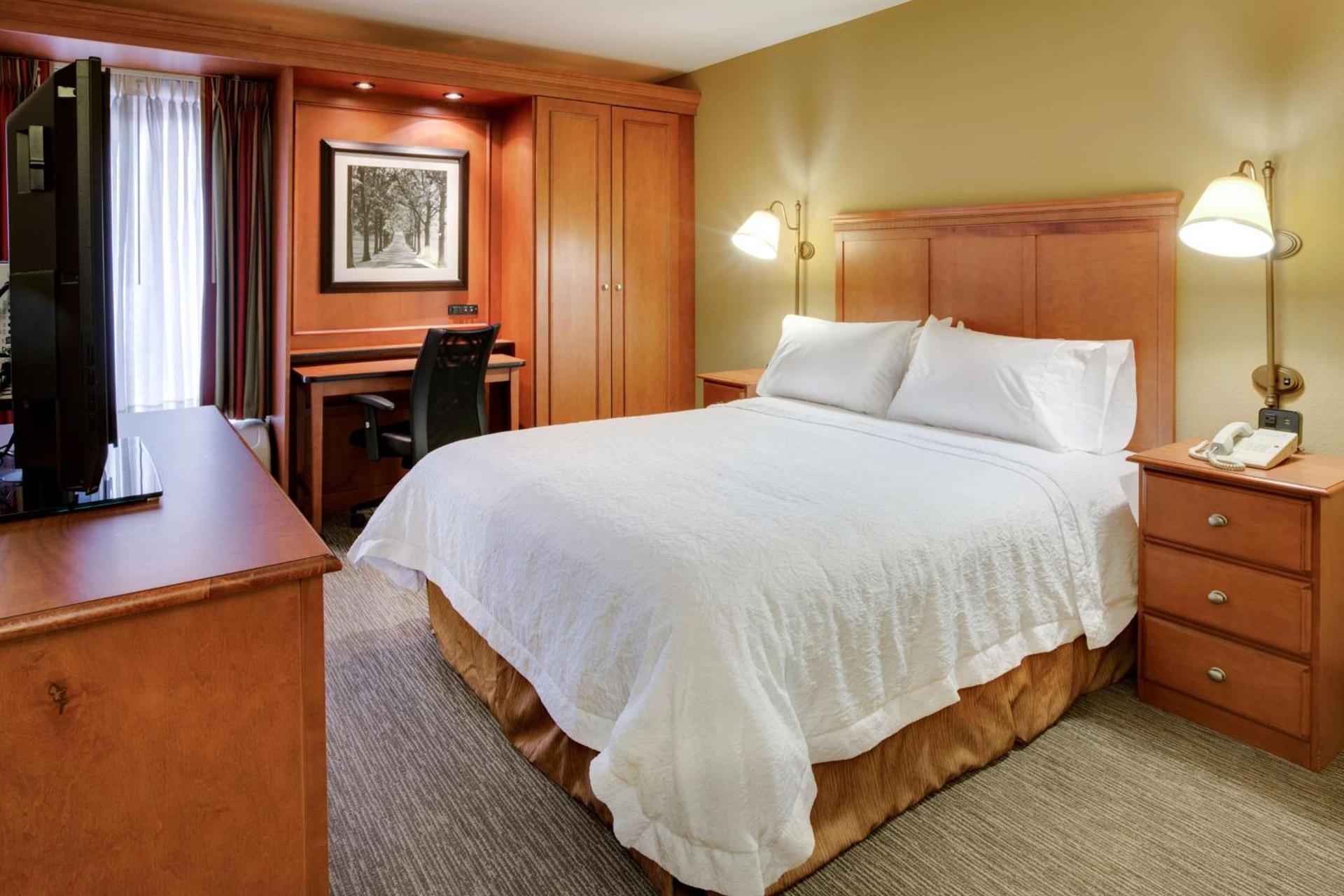Hampton Inn Pittsburgh Greentree photo 13