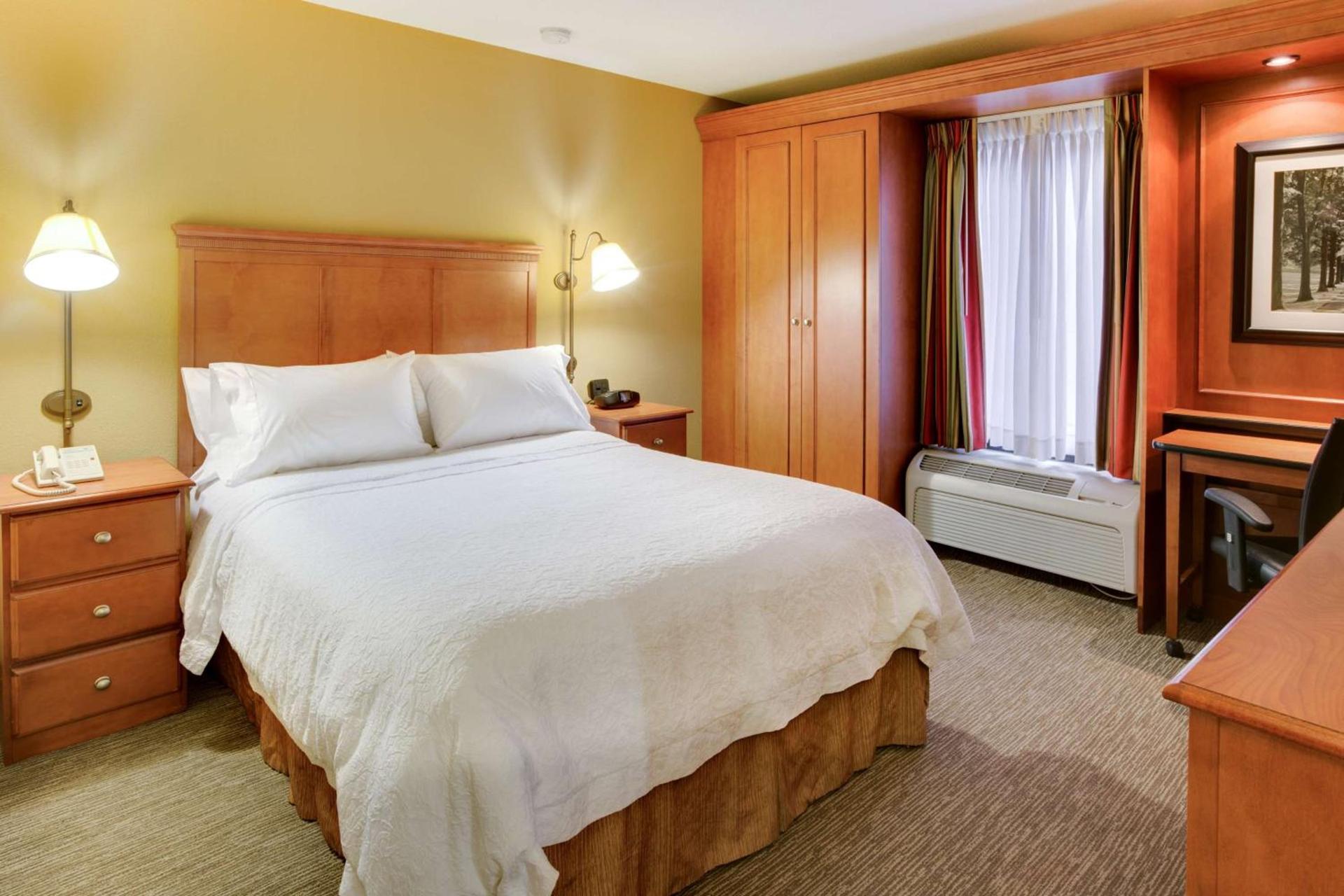 Hampton Inn Pittsburgh Greentree photo 24