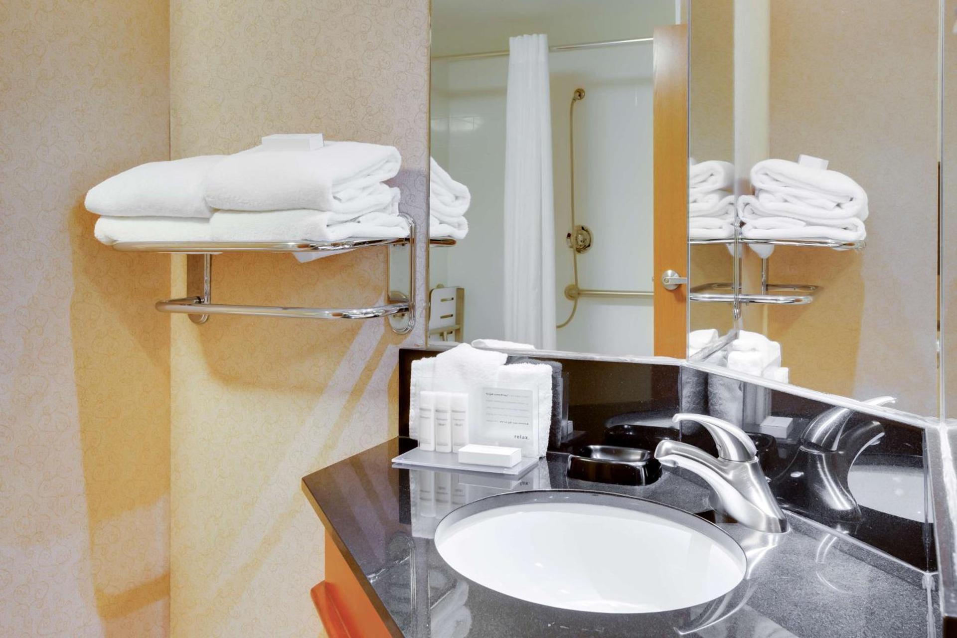Hampton Inn Pittsburgh Greentree photo 26