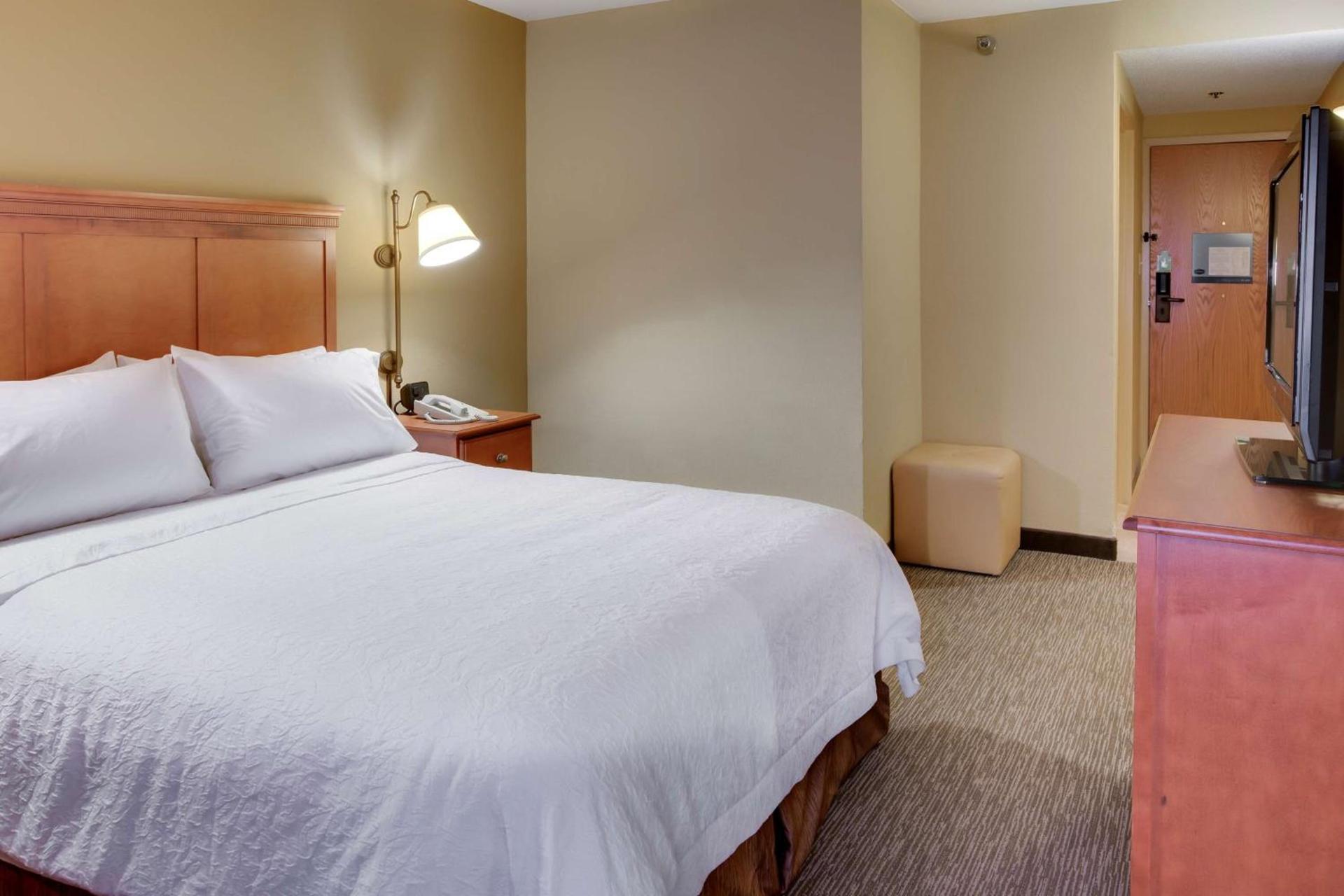 Hampton Inn Pittsburgh Greentree photo 30