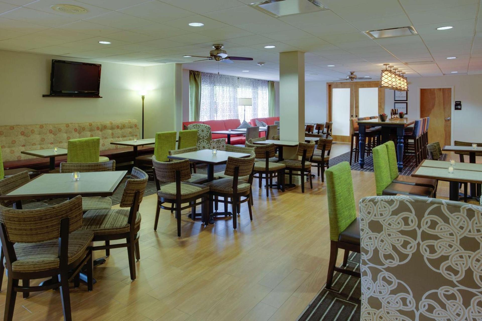 Hampton Inn Pittsburgh Greentree photo 42