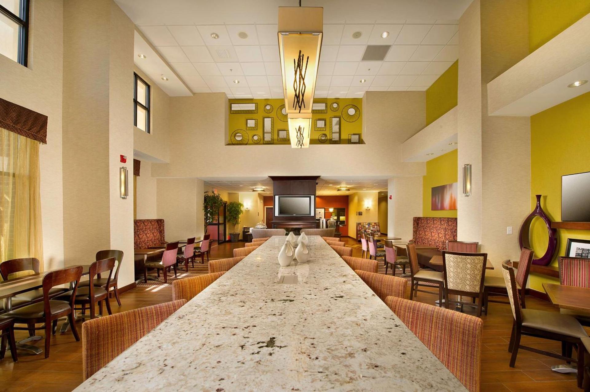 Hampton Inn and Suites San Antonio Airport photo 5