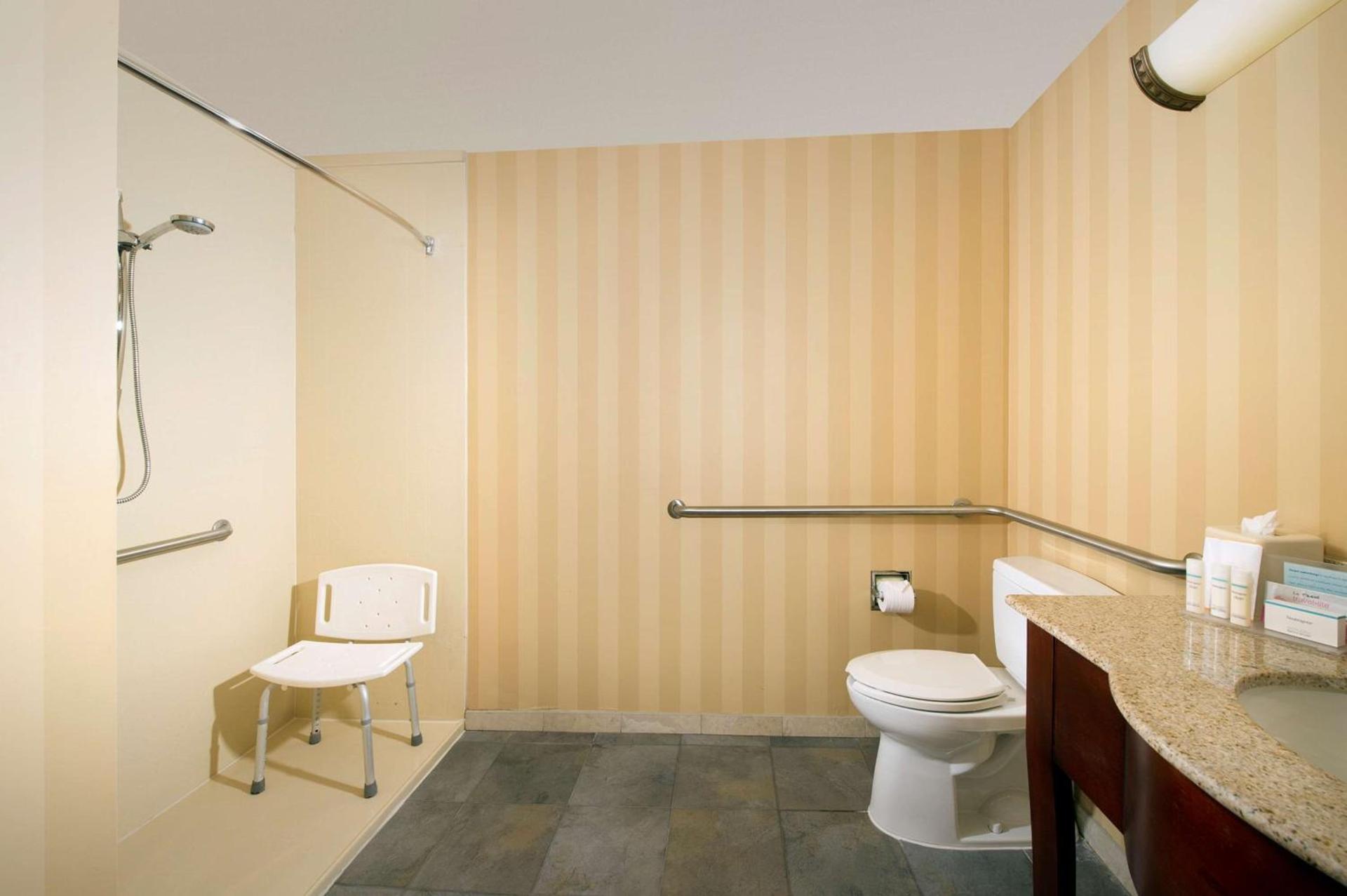 Hampton Inn and Suites San Antonio Airport photo 19