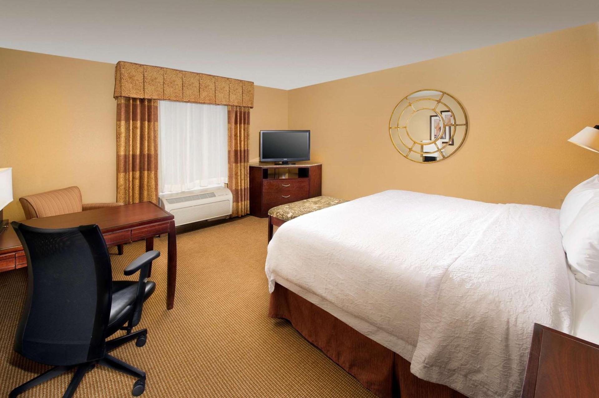 Hampton Inn and Suites San Antonio Airport photo 22