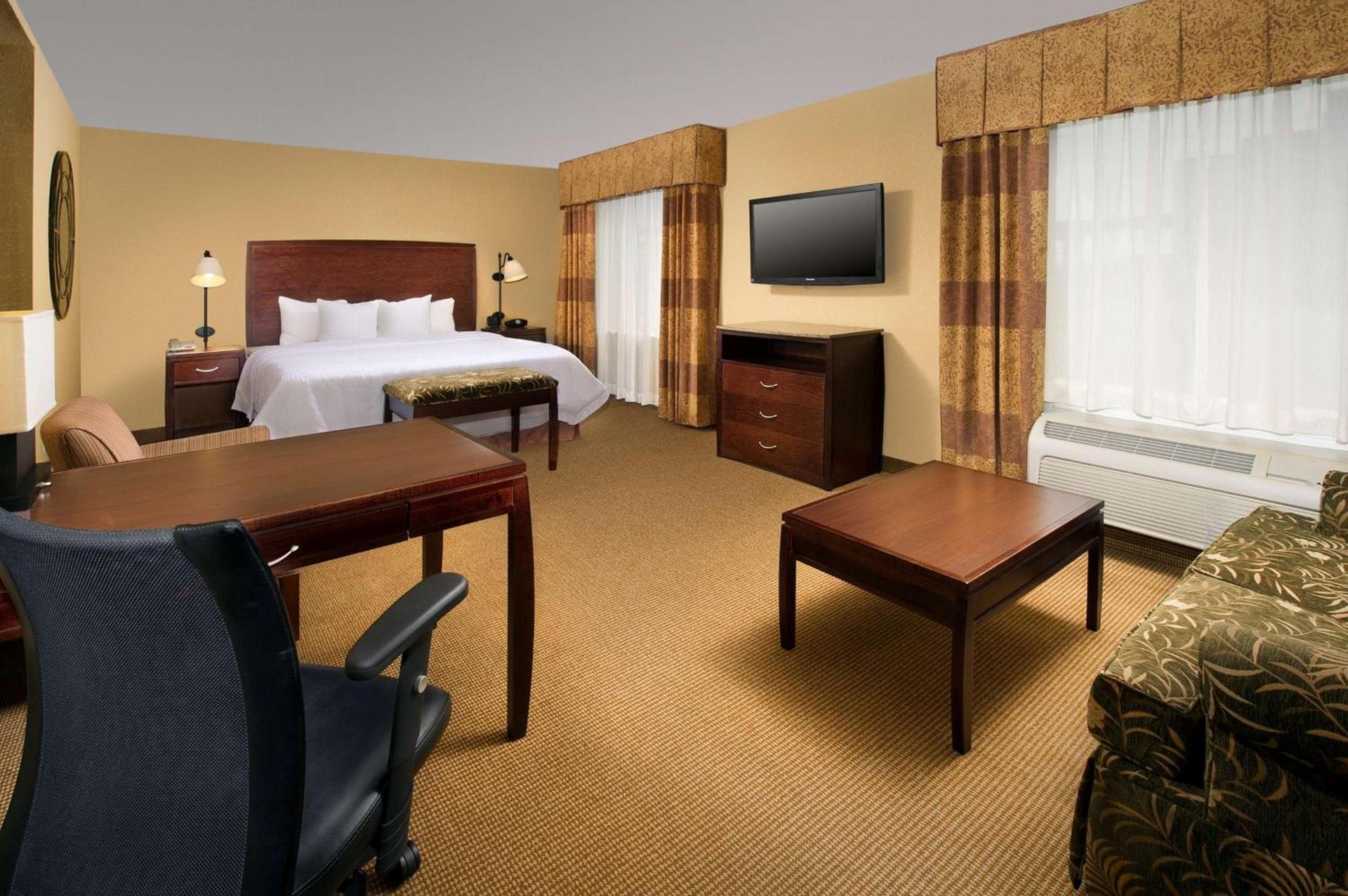 Hampton Inn and Suites San Antonio Airport photo 21