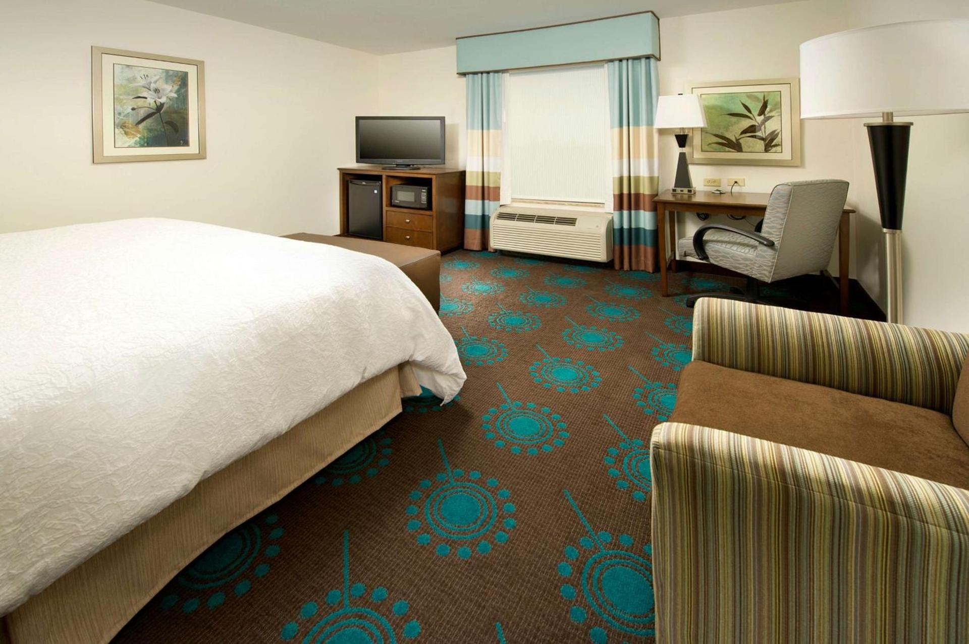 Hampton Inn Uvalde photo 13