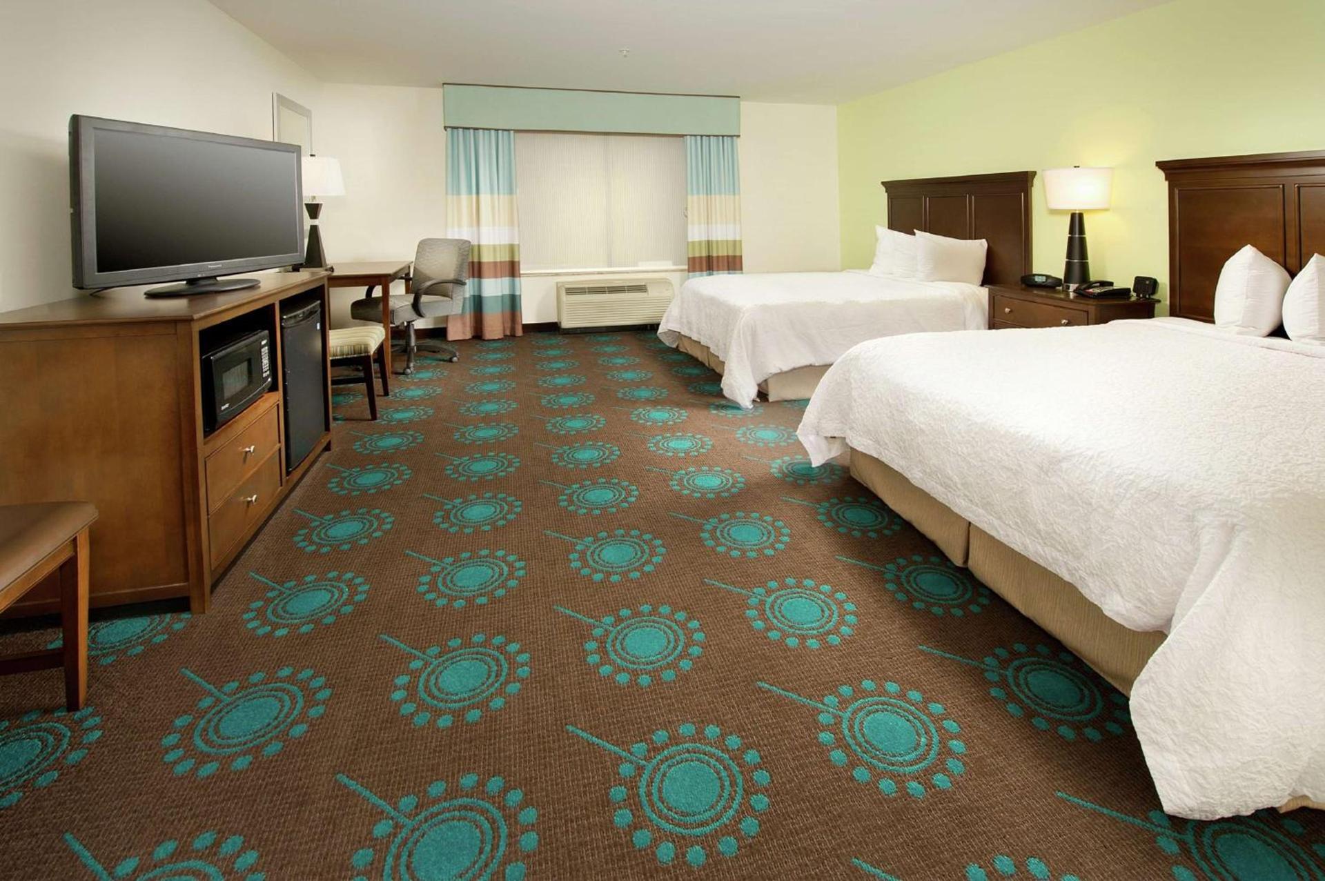 Hampton Inn Uvalde photo 11