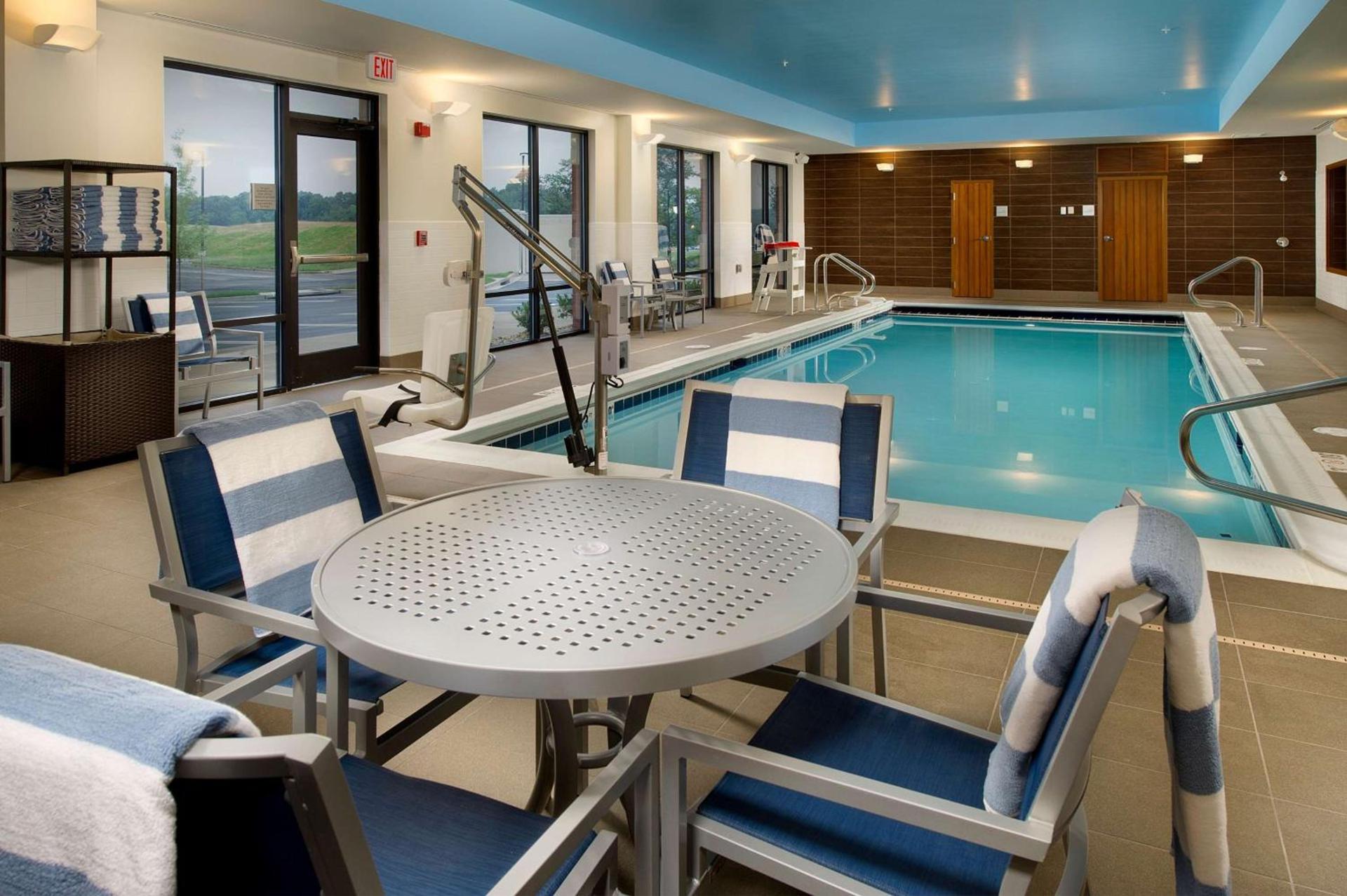 Hampton Inn and Suites Washington DC North/Gaithersburg photo 12