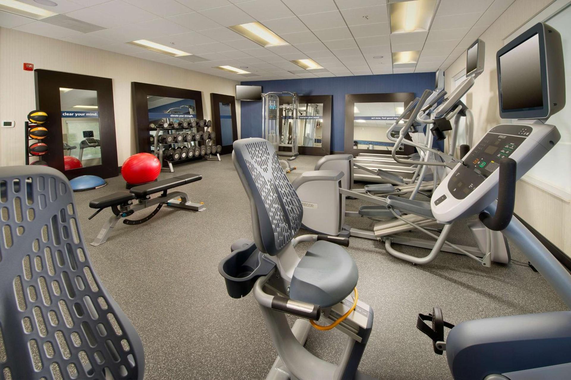 Hampton Inn and Suites Washington DC North/Gaithersburg photo 11